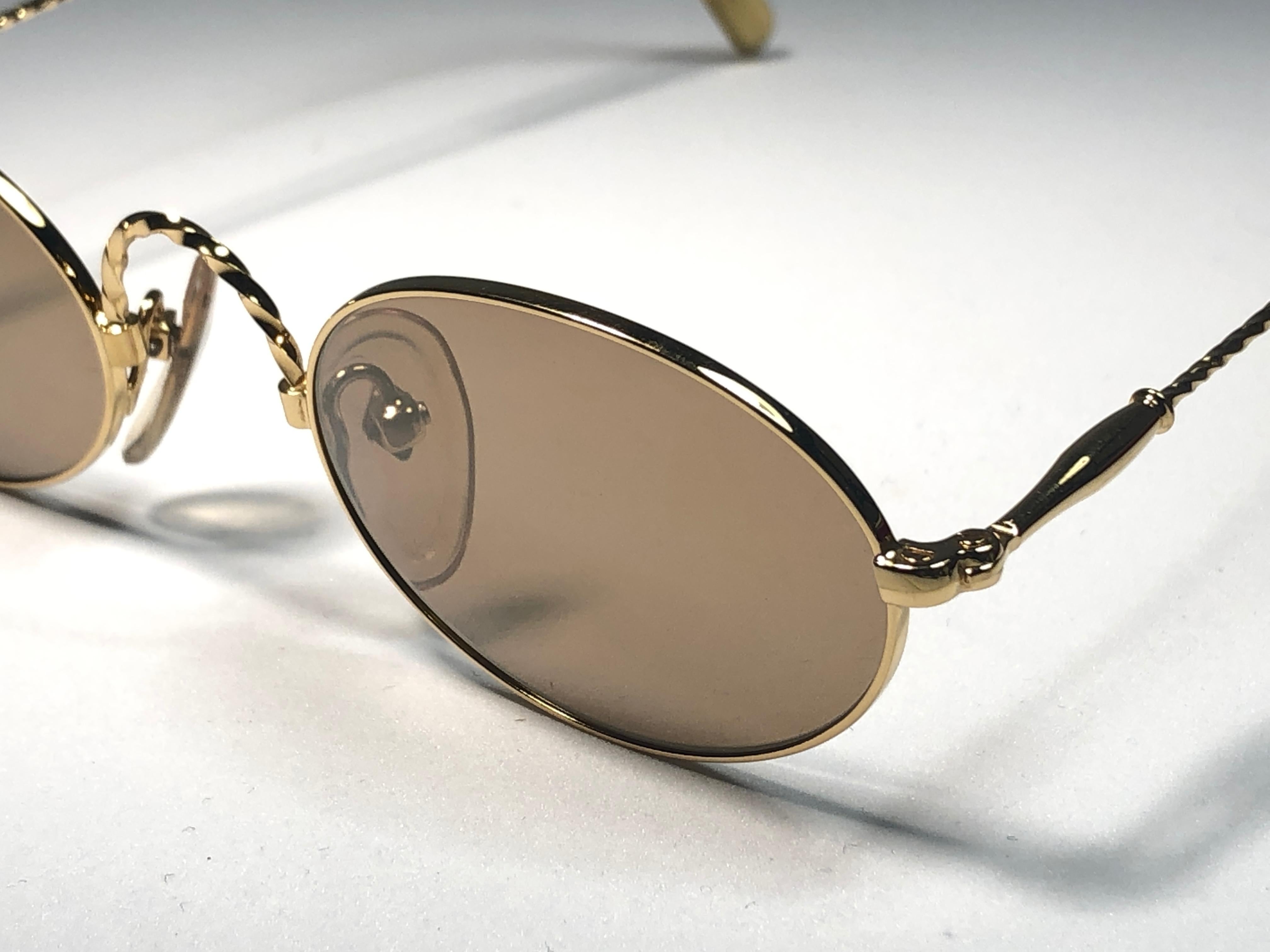 New Jean Paul Gaultier 55 0175 Oval Small Gold 1990's Made in Japan  In New Condition In Baleares, Baleares