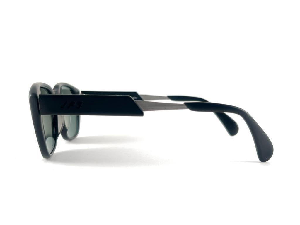New Jean Paul Gaultier 55 1071 Black Mate & Metal Frame Polarized 1990's Japan In New Condition For Sale In Baleares, Baleares