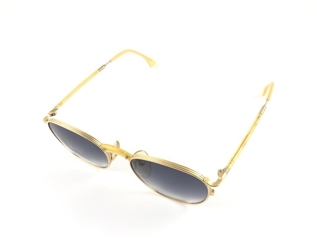 New Jean Paul Gaultier 55 1271  Oval Gold Sunglasses 1990's Made in Japan  In New Condition For Sale In Baleares, Baleares