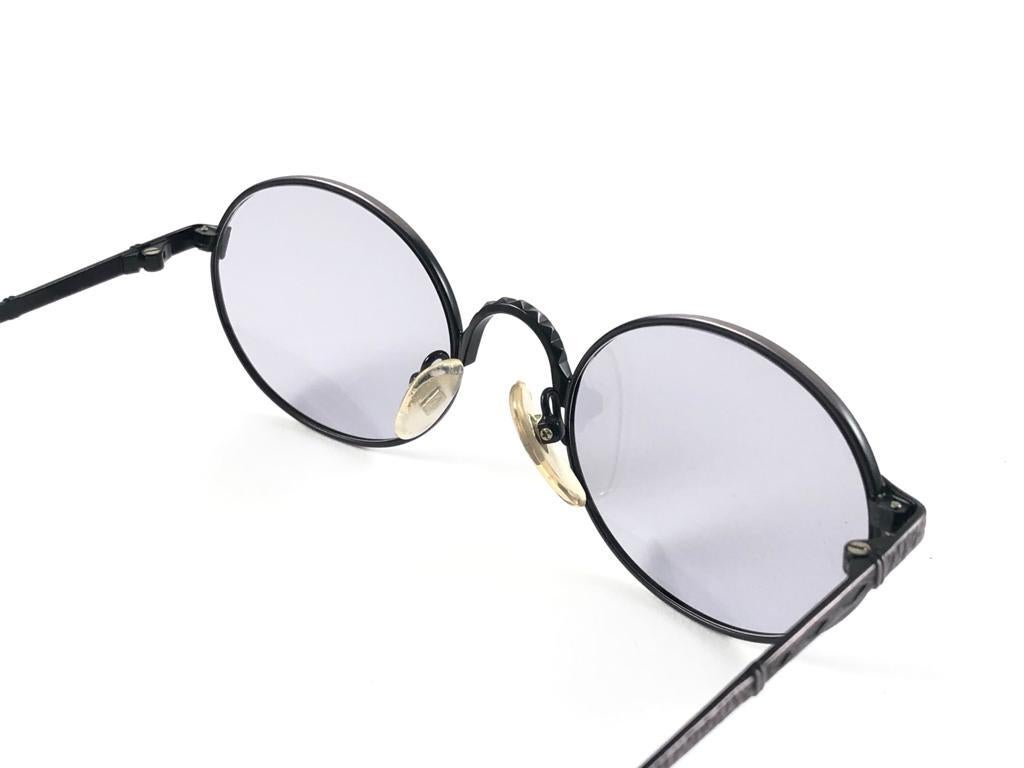 New Jean Paul Gaultier 55 9672 Oval Black Sunglasses 1990's Made in Japan  In New Condition In Baleares, Baleares