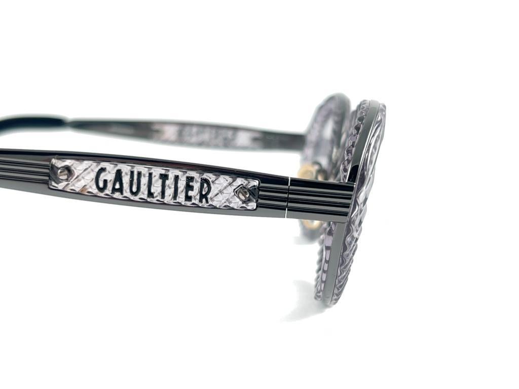 Jean Paul Gaultier 56 5201 Oval Transluzenter Sammlerstück 1990er Japan im Angebot 1