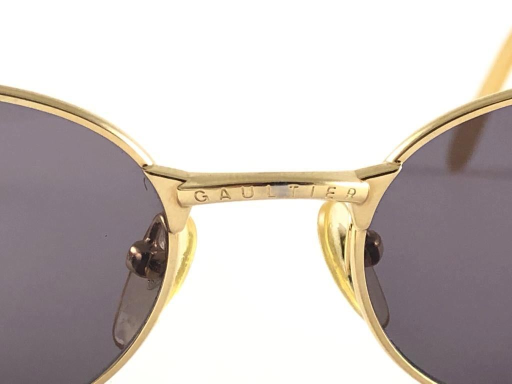 New Jean Paul Gaultier 56 6104 Oval Gold Sunglasses 1990's Made in Japan  In New Condition In Baleares, Baleares