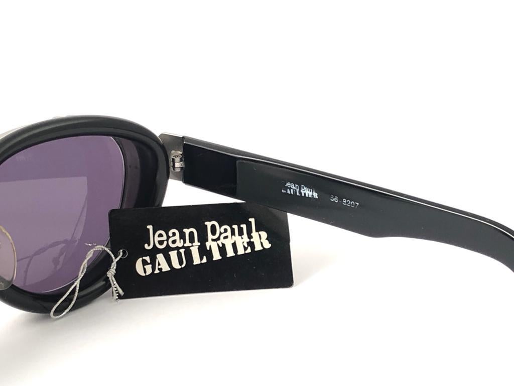 New Jean Paul Gaultier 56 8207 