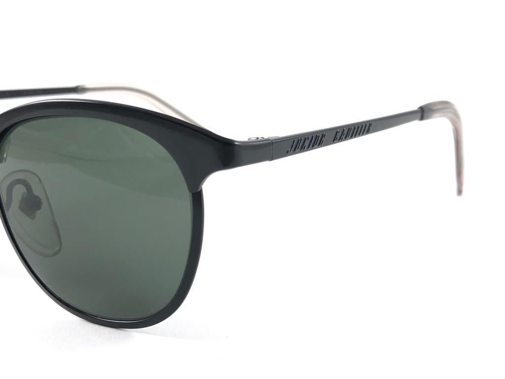 Noir New Jean Paul Gaultier 57 0175 Oval Black Sunglasses 1990's Made in Japan en vente