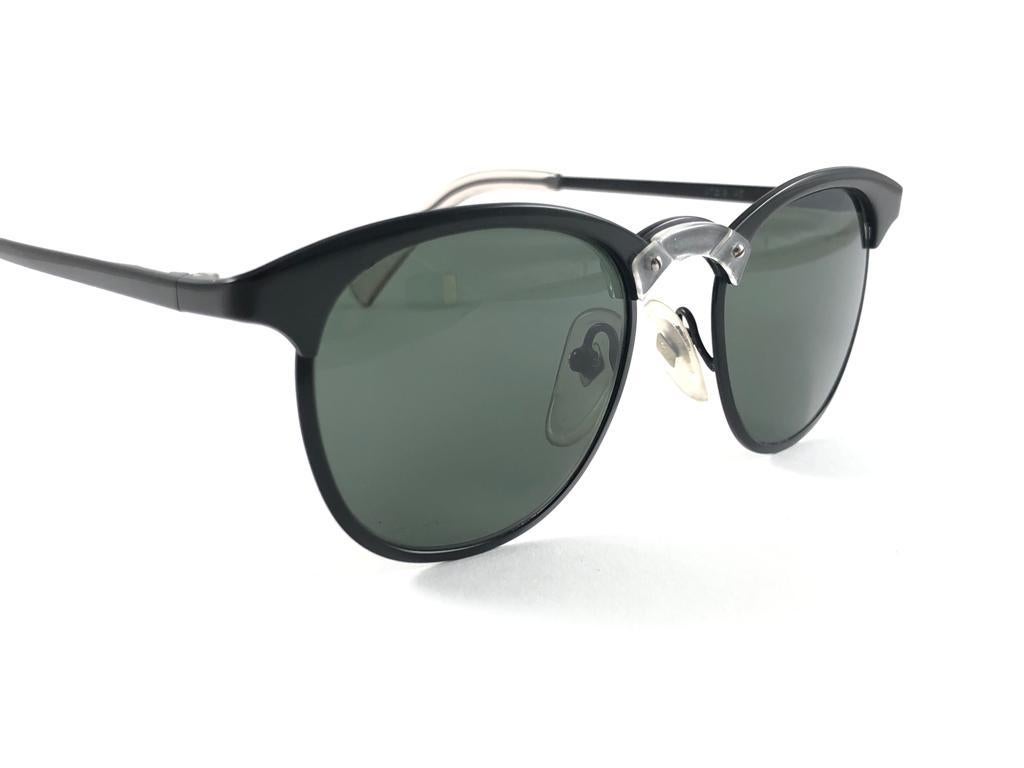 New Jean Paul Gaultier 57 0175 Oval Black Sunglasses 1990's Made in Japan en vente 1