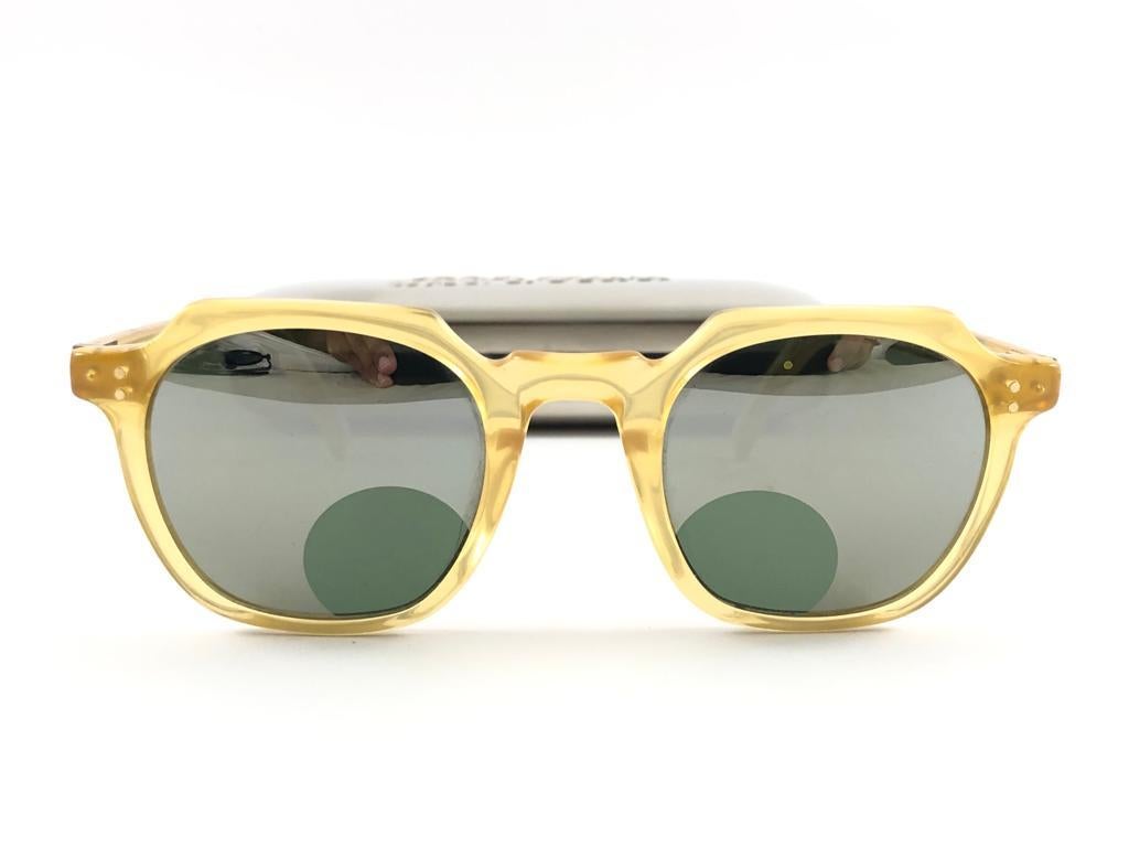 New Jean Paul Gaultier 58 0071 Translucent Yellow Keyhole 90's Japan Sunglasses For Sale 13