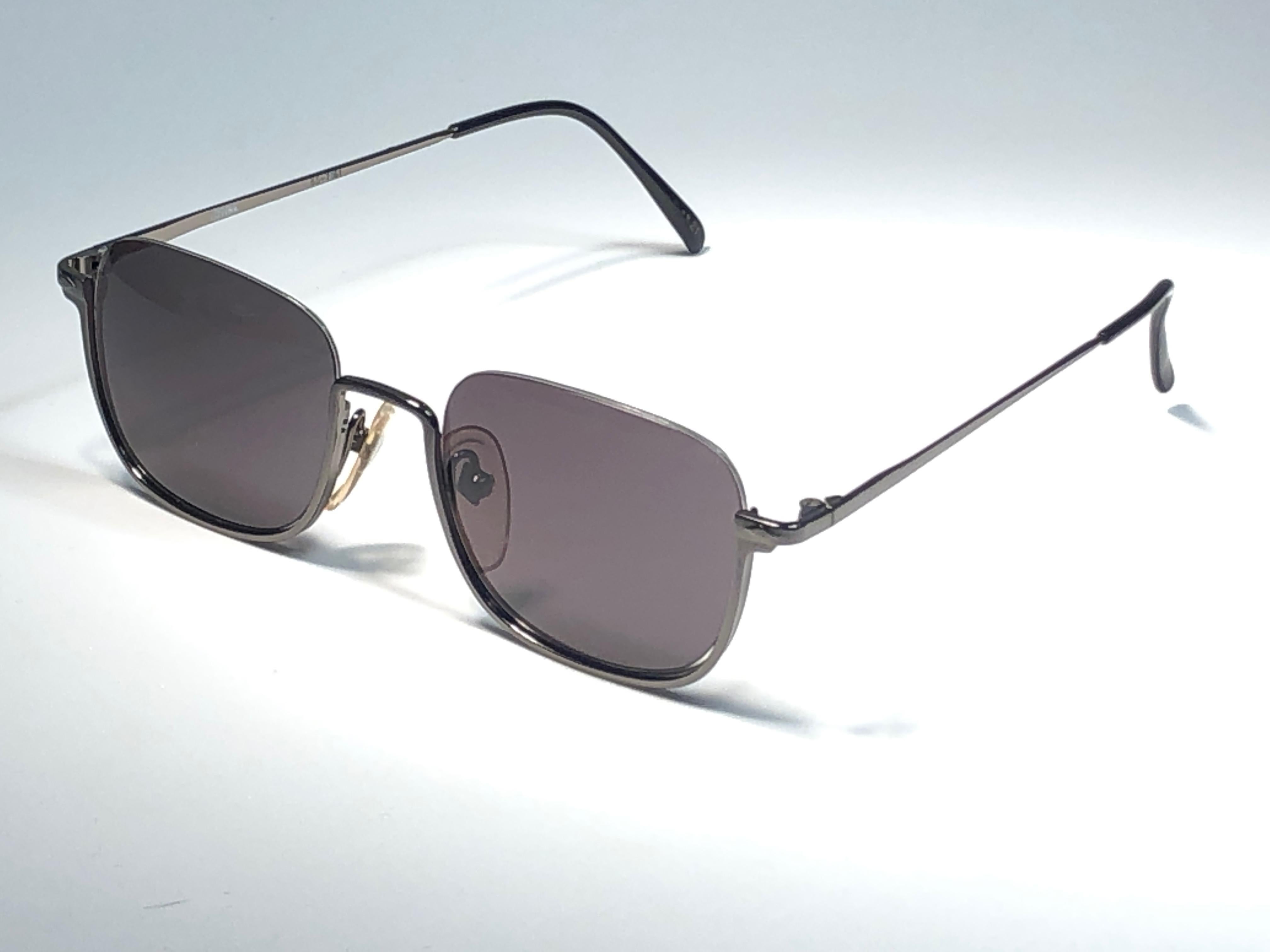 New Jean Paul Gaultier Half Frame Grey Sunglasses 1990's Made in Japan  In New Condition In Baleares, Baleares