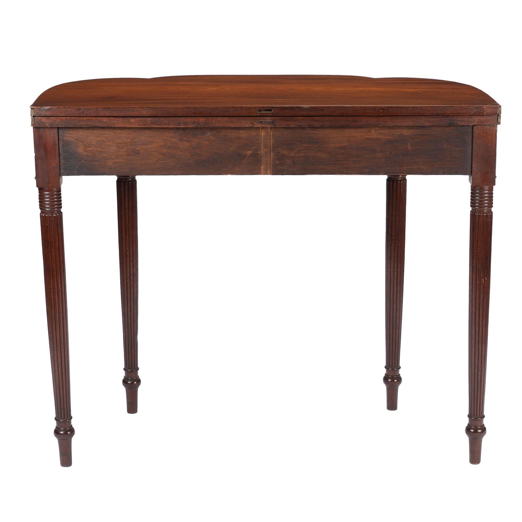 American New Jersey Cherry Flip Top Game Table, c. 1795 For Sale