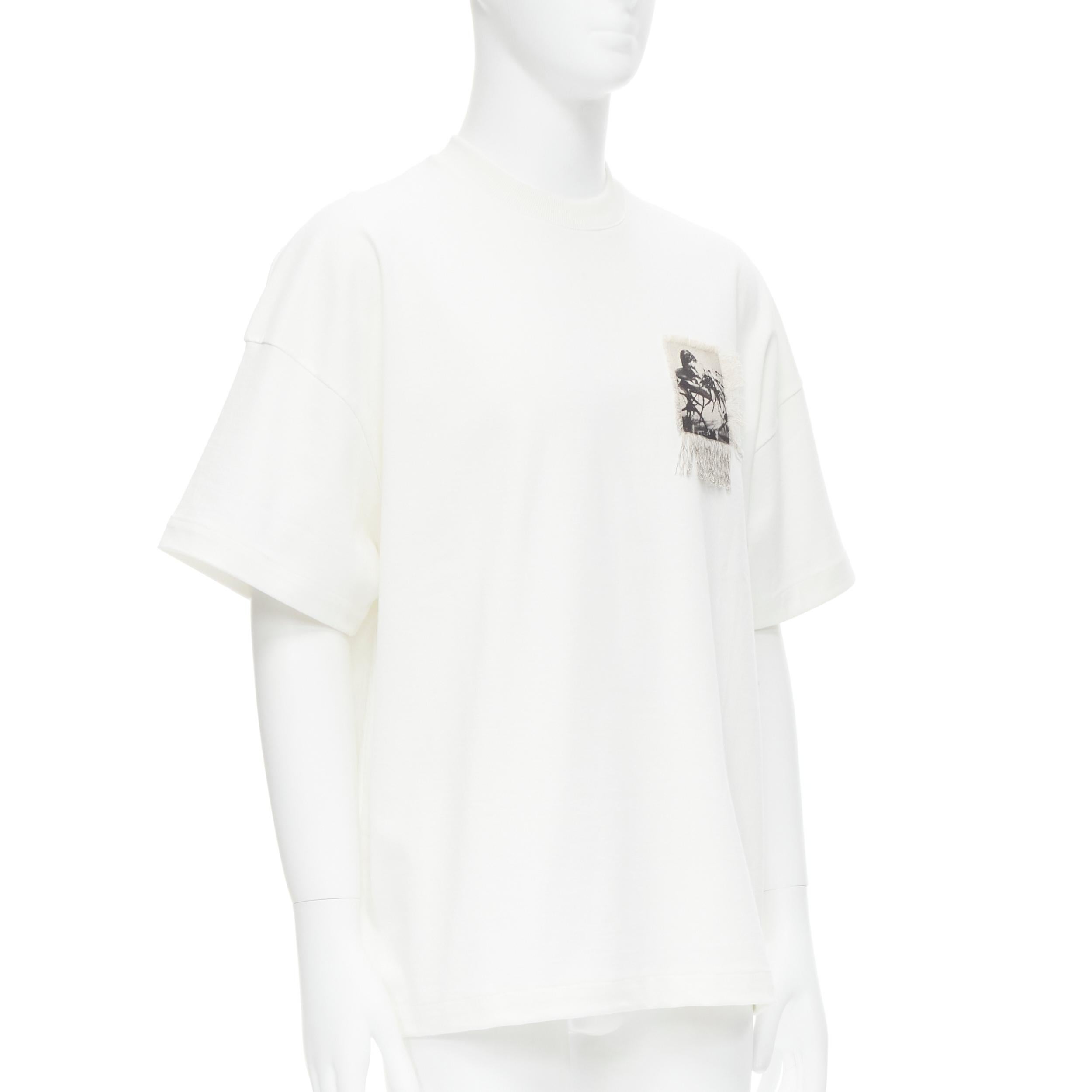 JIL SANDER 2021 Florence Henri Weißes Foto-Patchwork-T-Shirt XS (Grau) im Angebot