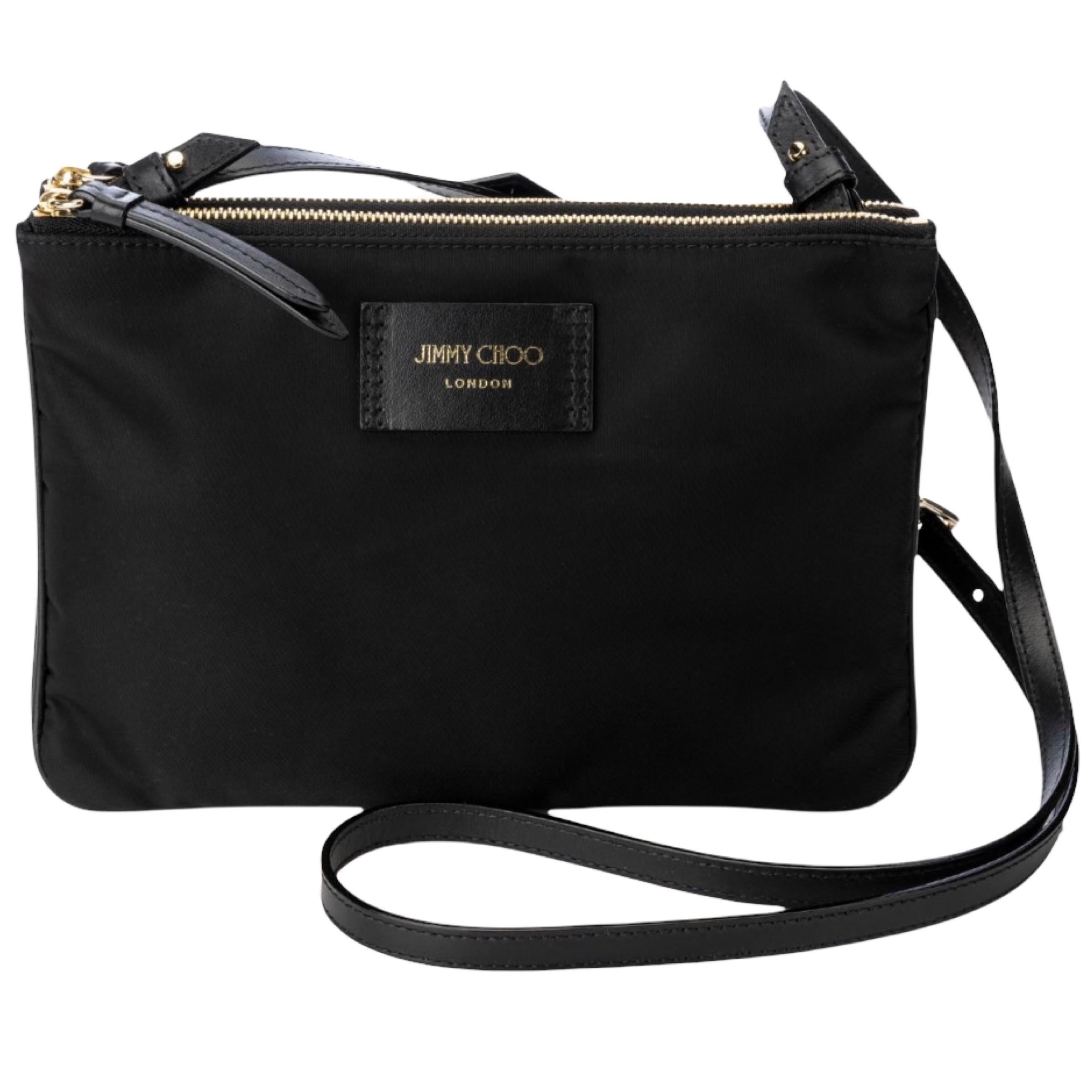 Neu Jimmy Choo Schwarz Candice Nylon Crossbody Umhängetasche

Garantierte Echtheit

DETAILS
Marke: Jimmy Choo
Zustand: Brandneu
Kategorie: Umhängetasche
Geschlecht: Frauen
Farbe: Schwarz
Material: Nylon
Jimmy Choo Lederlasche
Verstellbarer