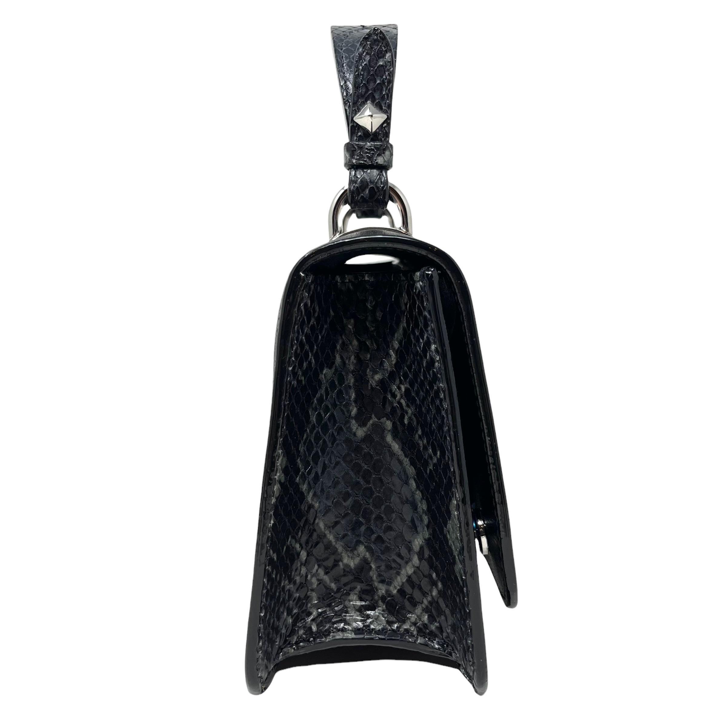 NEU Jimmy Choo Schwarze JC Top Handle Leder Umhängetasche im Angebot 4