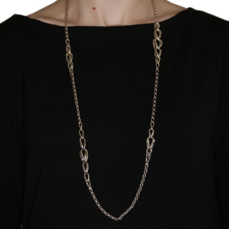 Originally retailing for $1195, this chic necklace is being offered here for a much more wallet-friendly price and it is accompanied by a signature John Hardy pouch. 

Brand: John Hardy
Collection: Bamboo
Style Number: NB5984X36
 
Metal Content: