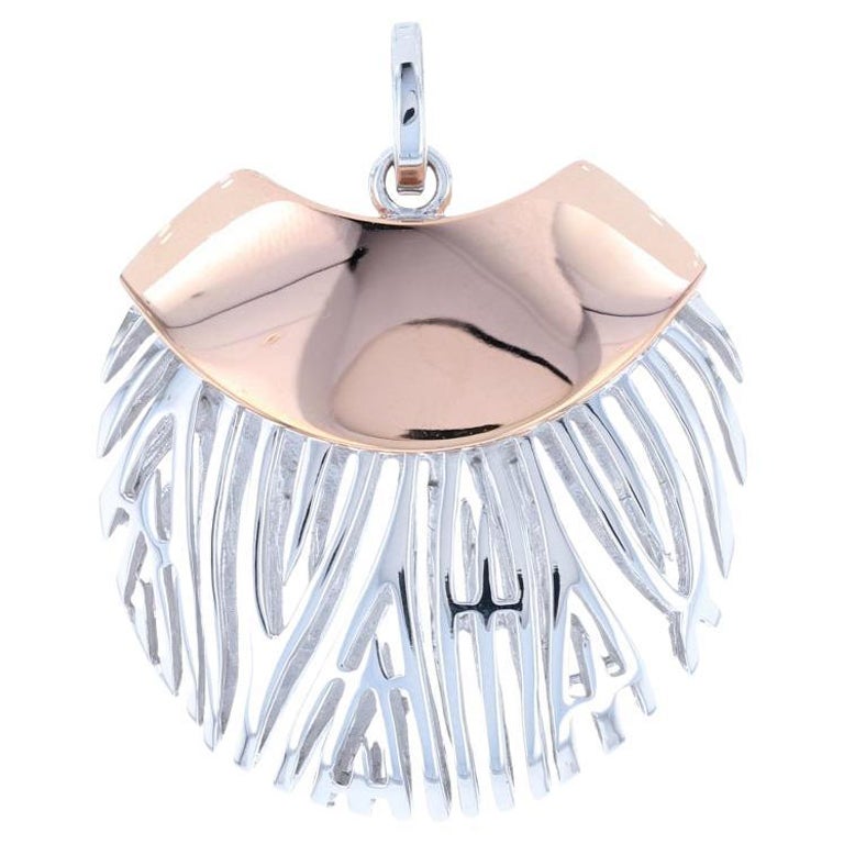 Nouveau Pendentif contemporain Jorge Revilla, cercle en argent sterling et plaqué or en vente