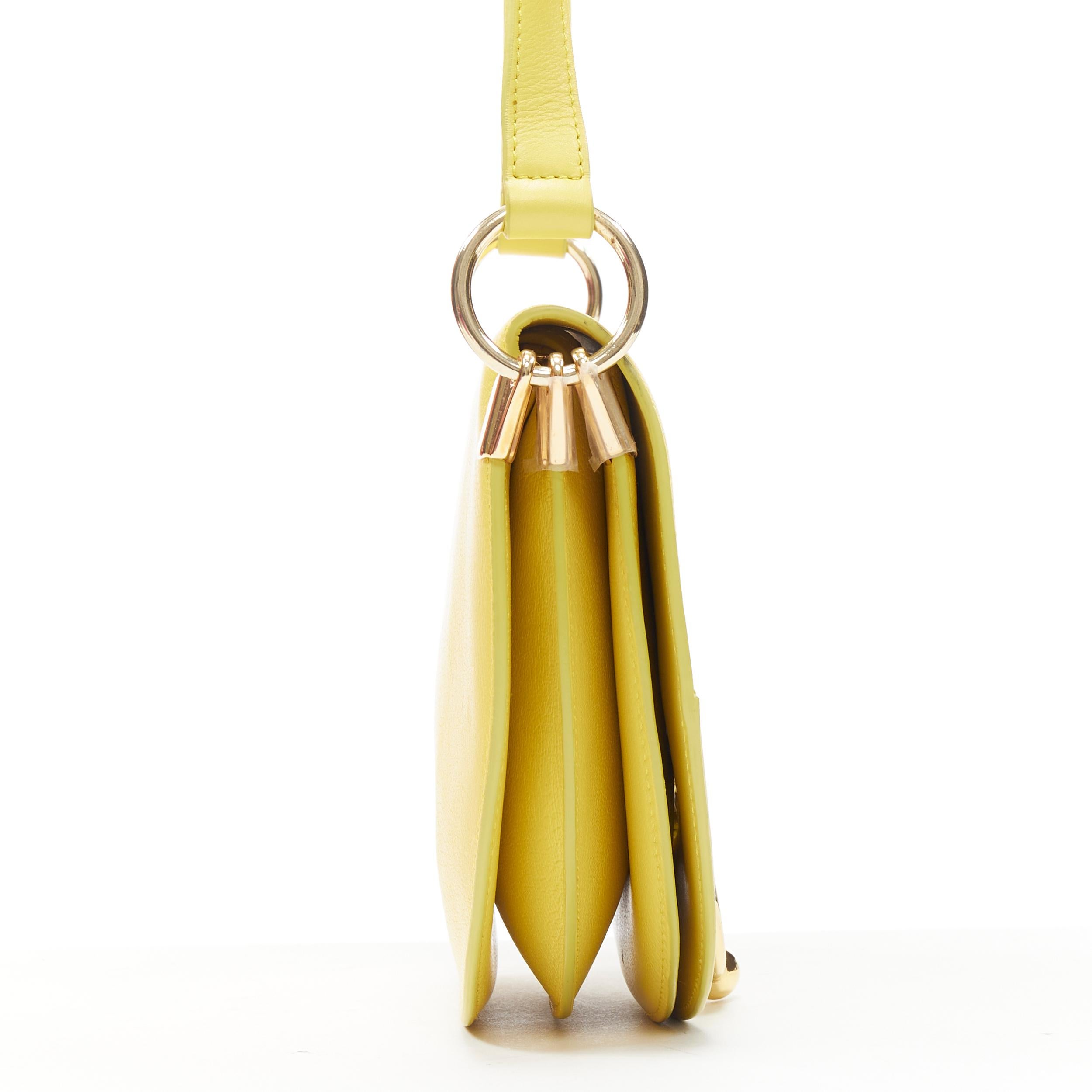 JW ANDERSON - Sac à bandoulière en or jaune avec cerceau percé, état neuf Neuf - En vente à Hong Kong, NT