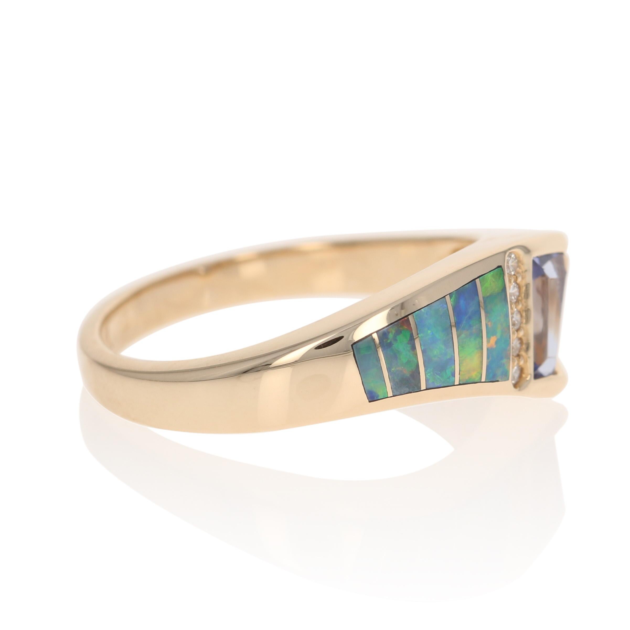 The quintessential blend of elegance and style, this gorgeous Kabana ring would make a great addition to your own collection or a fabulous gift for a friend. This NEW piece is fashioned in 14k yellow gold and features a modified bypass-style band