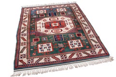 Tapis & Kilim's Nouveau Kazak Transitionnel en laine rouge et verte avec motifs de cornes