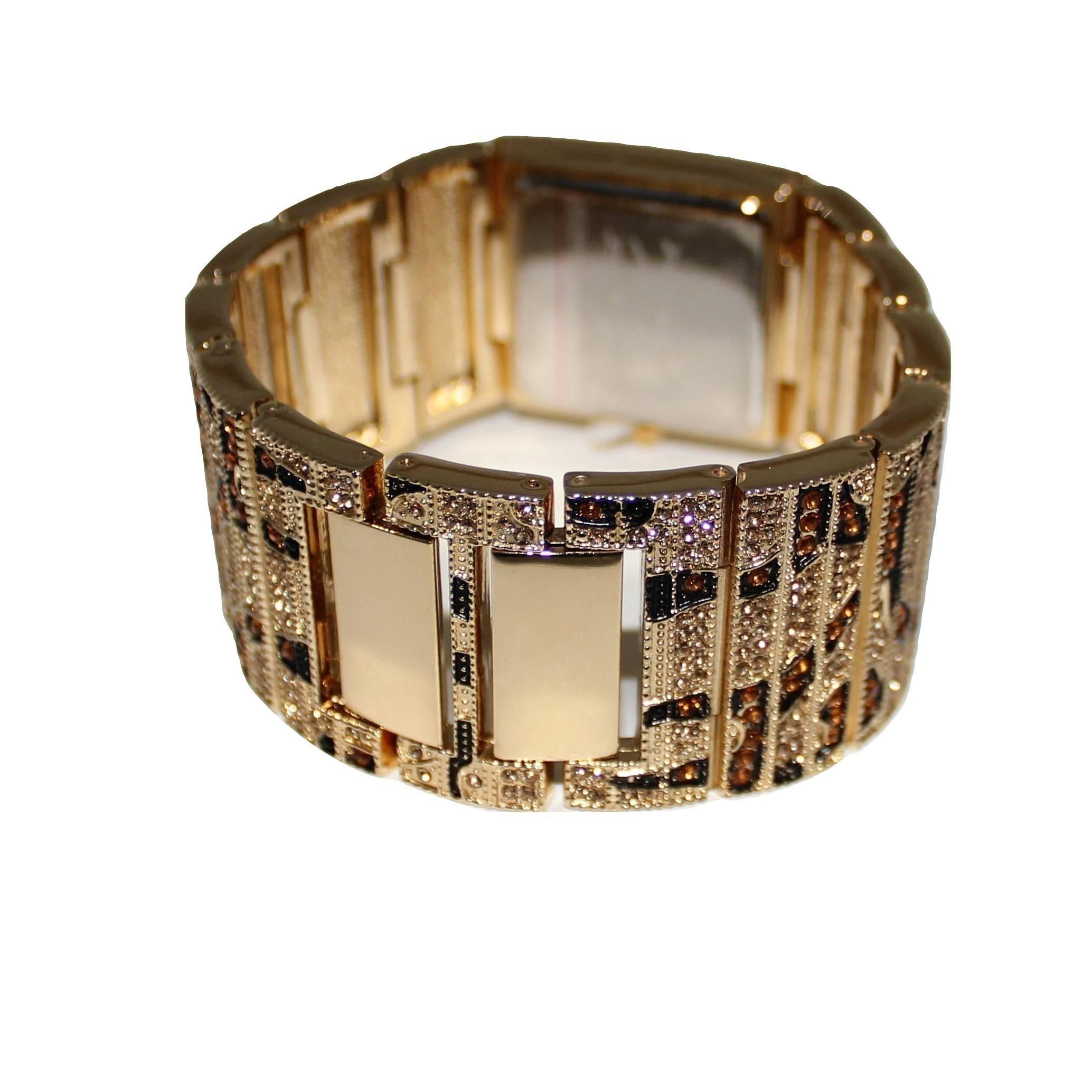 New Kenneth Jay Lane Leopard Link Swarovski Crystal Quartz Wristwatch  In New Condition For Sale In Leesburg, VA