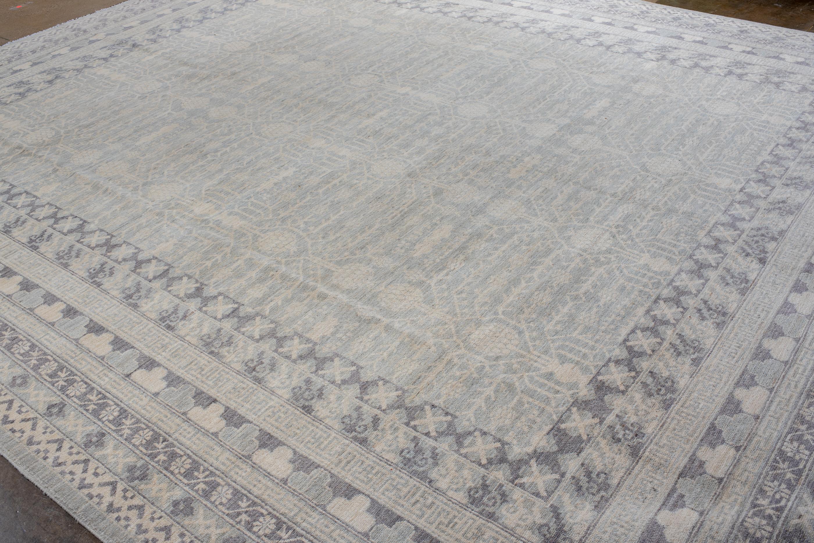 Nouveau tapis Khotan Design en vente 1