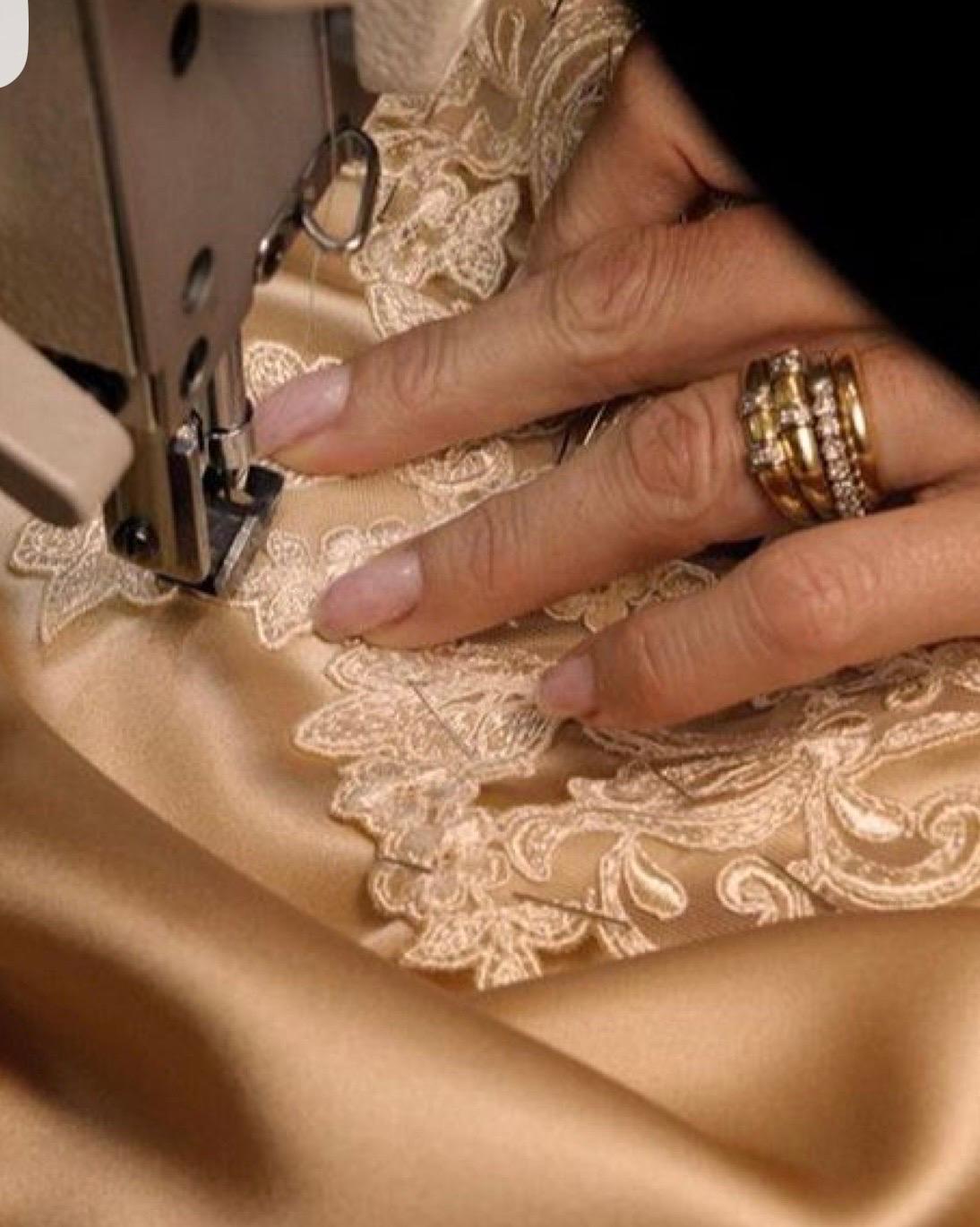 NUOVO LA PERLA Maison Frastaglio Embroidery Medium Brief L. in vendita 4