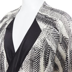new LA PERLA MENSWEAR Runway black white wool silk jacquard kimono robe coat L