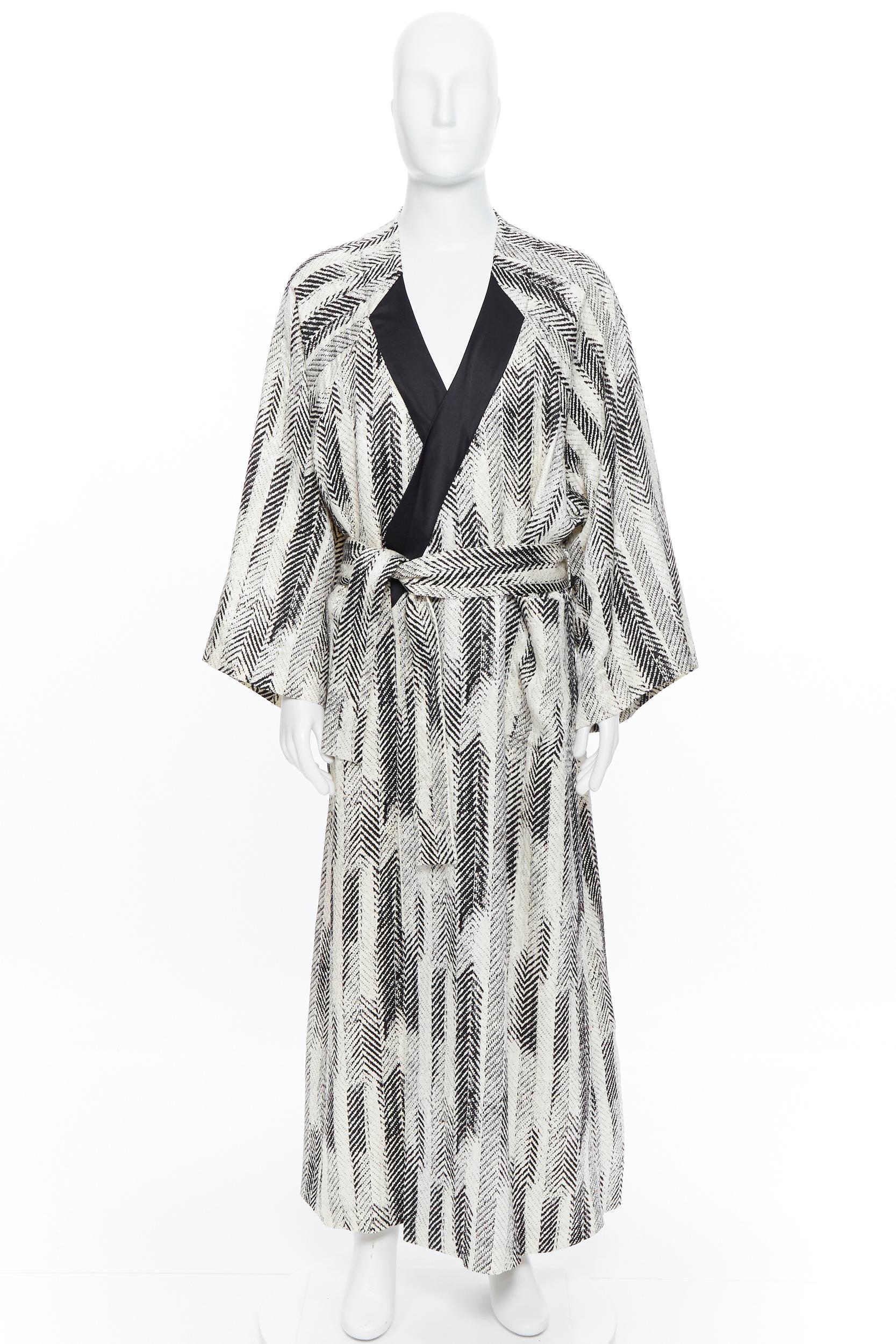 Gray new LA PERLA MENSWEAR Runway black white wool silk jacquard kimono robe coat L