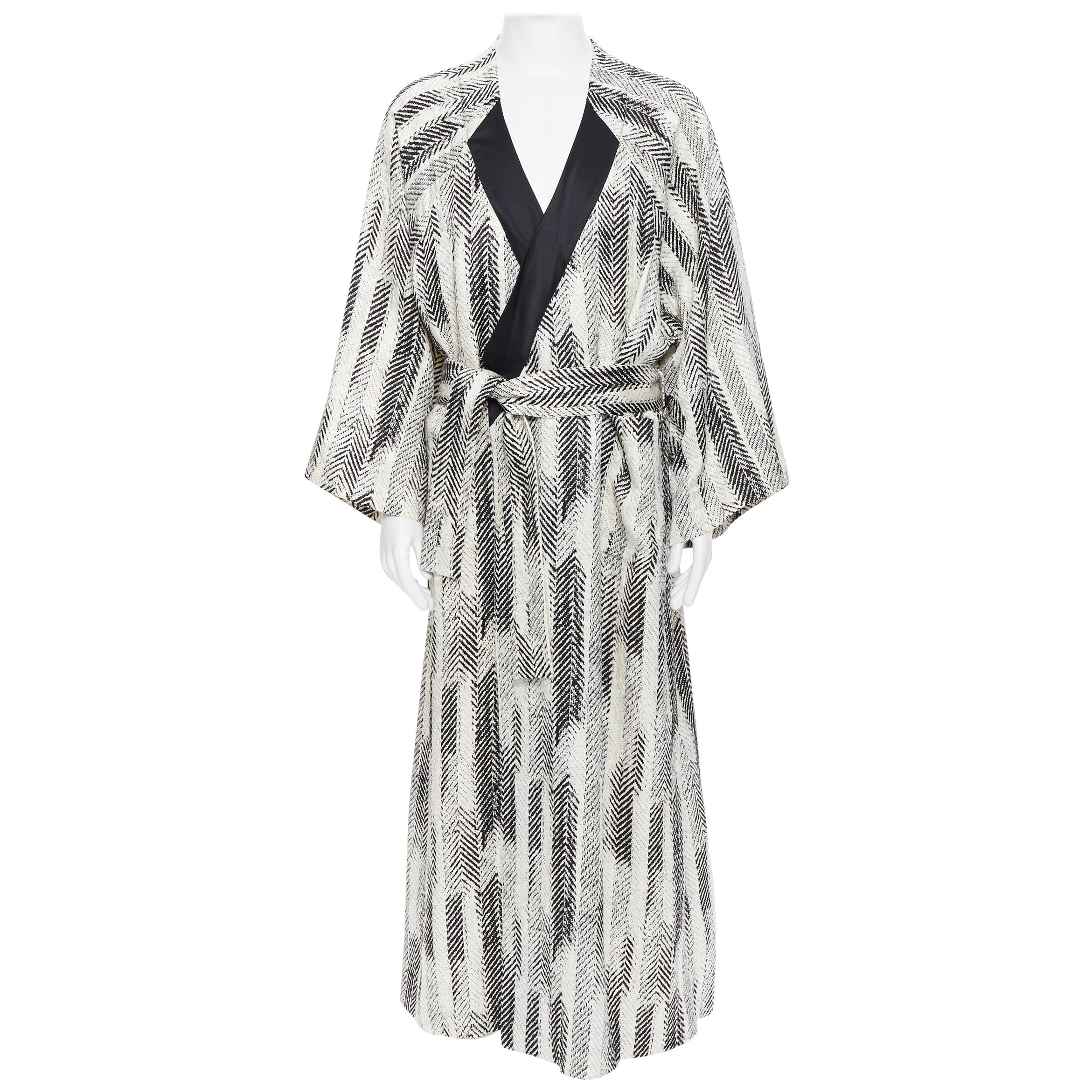 new LA PERLA MENSWEAR Runway black white wool silk jacquard kimono robe coat L