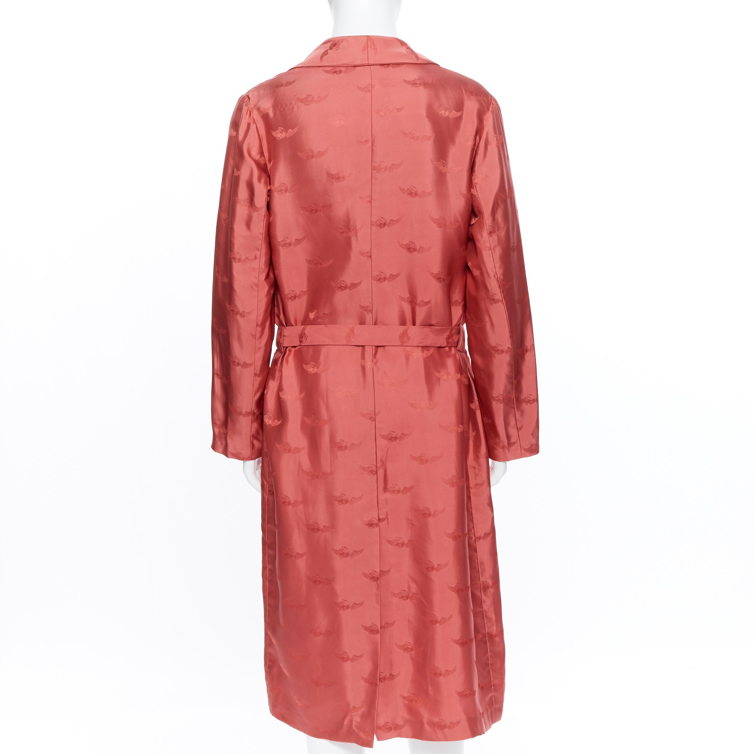 new LA PERLA MENSWEAR Runway red silk winged jacquard shawl collar belted robe In Excellent Condition In Hong Kong, NT