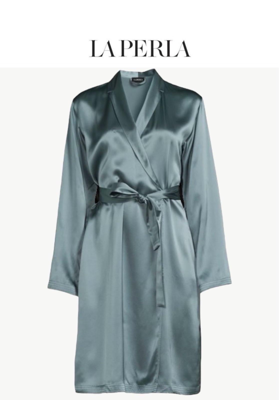 NEW La Perla Stunning Teal Silk Dressing Gown Robe XS In Excellent Condition For Sale In Switzerland, CH