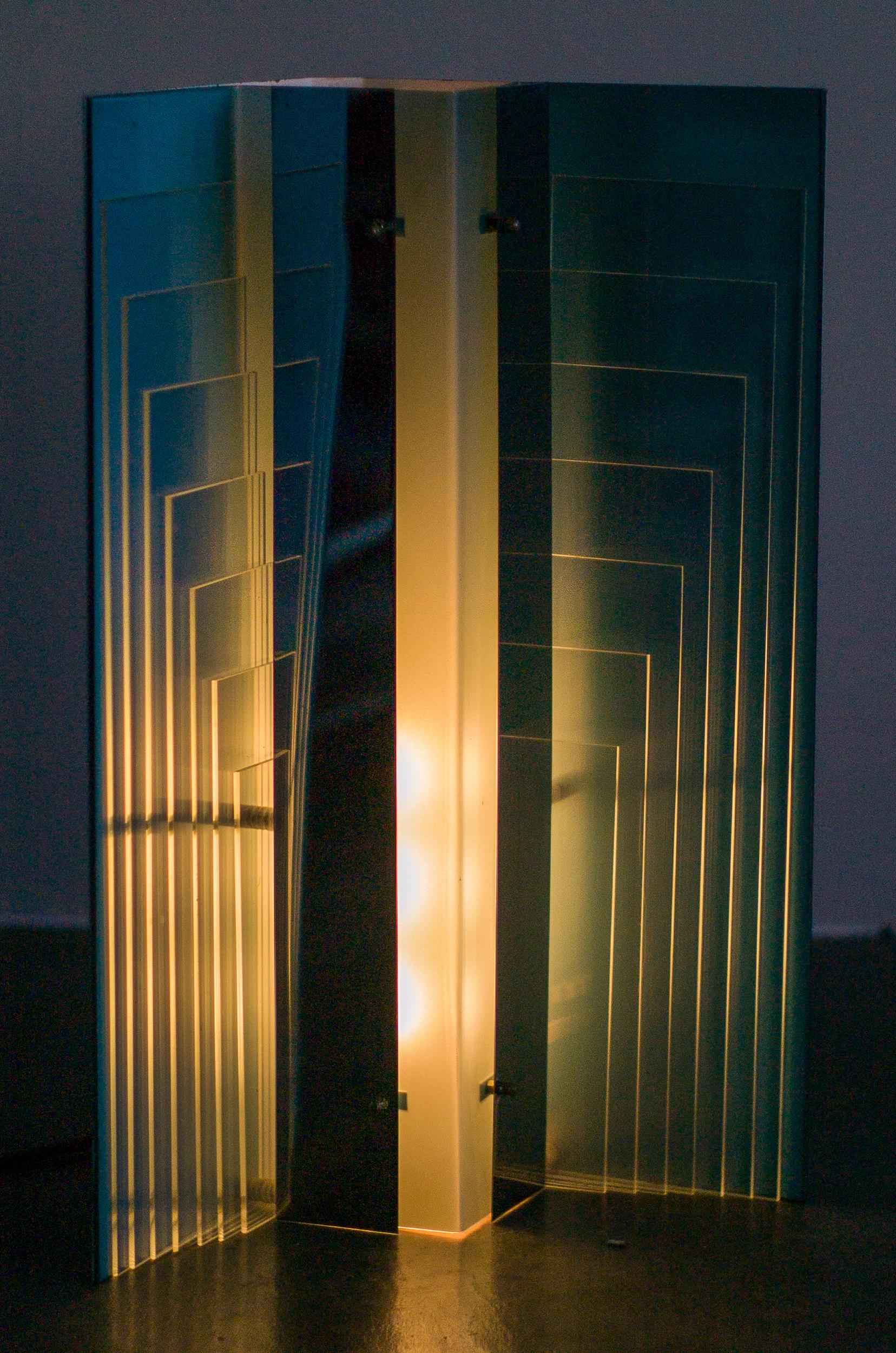 Fin du 20e siècle Nouvelle lampe Skyline en vente