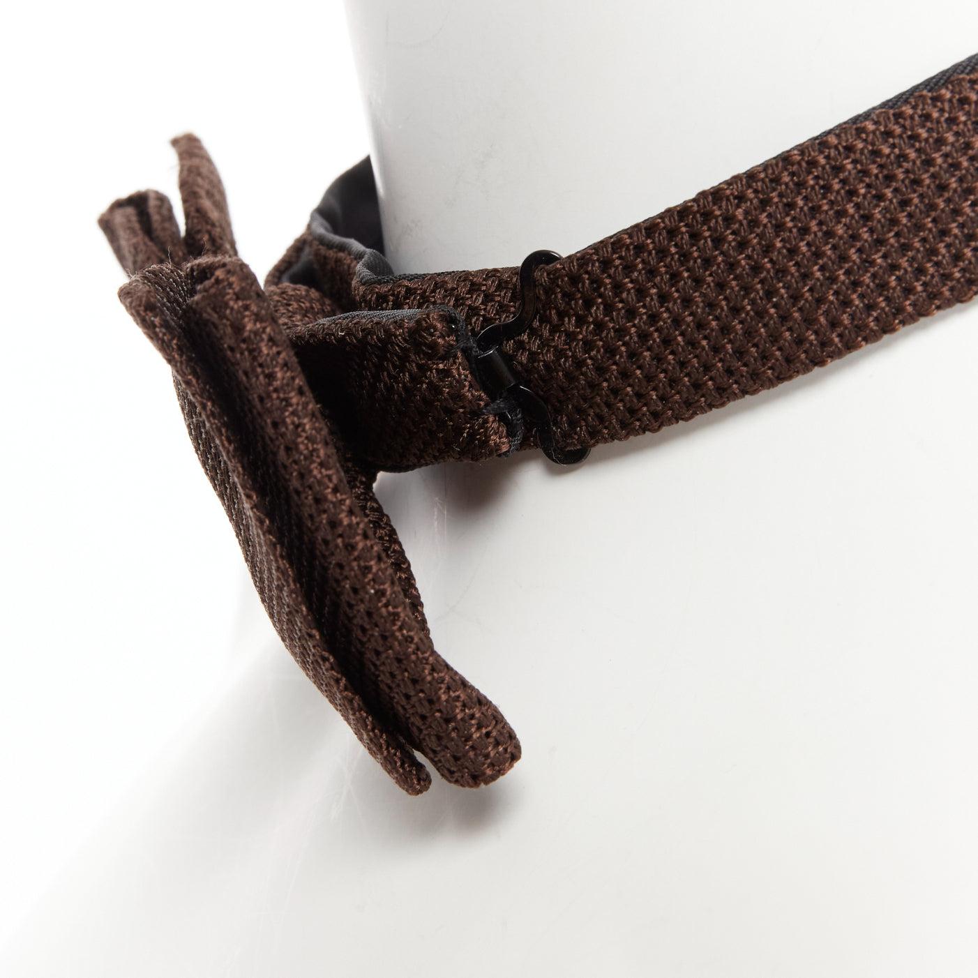 new LANVIN Alber Elbaz Brown textured fabric bow tie Adjustable en vente 2