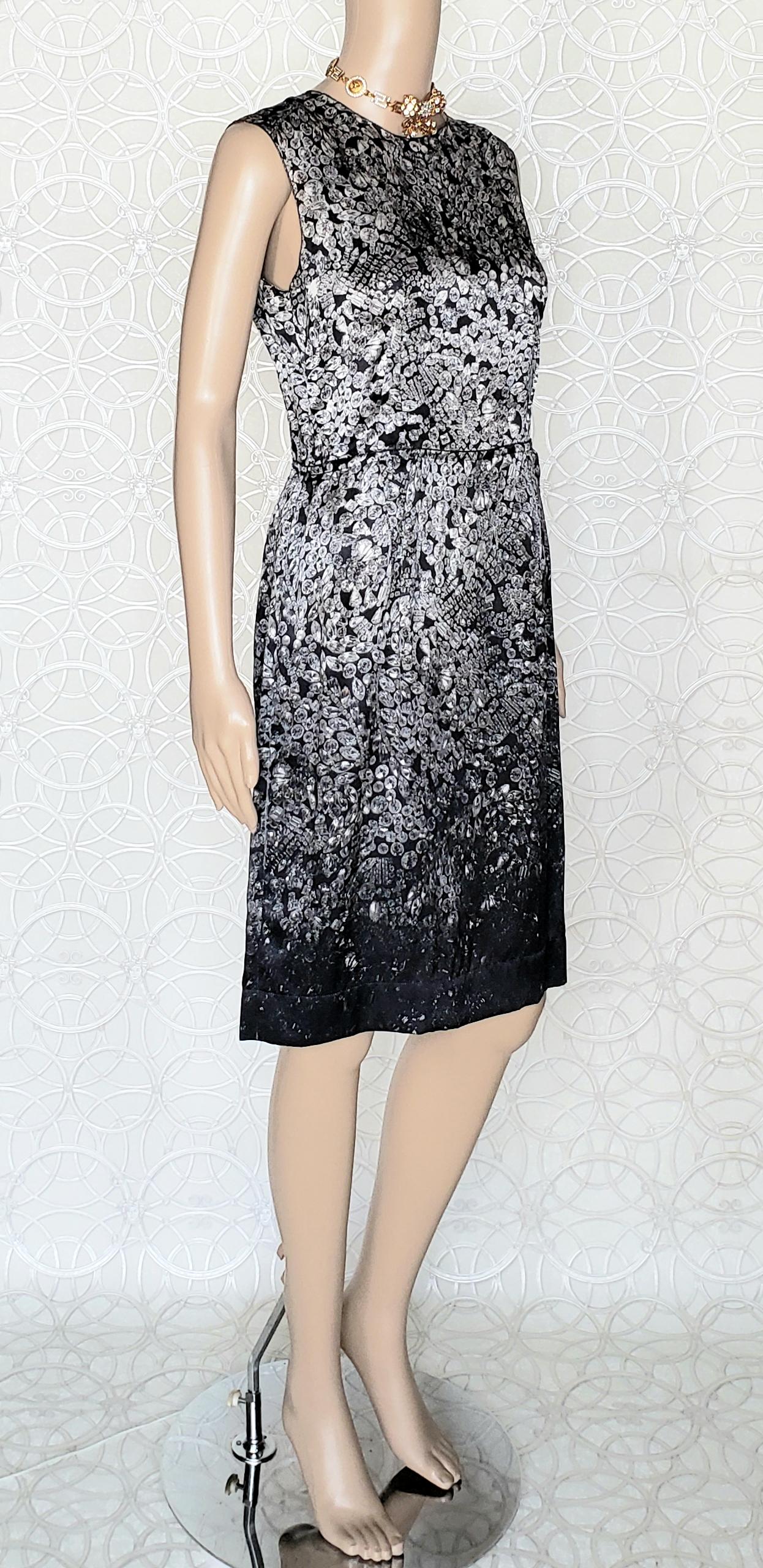 LANVIN BLACK and WHITE DIAMOND PRINT DRESS 38 - 6 In Excellent Condition For Sale In Montgomery, TX