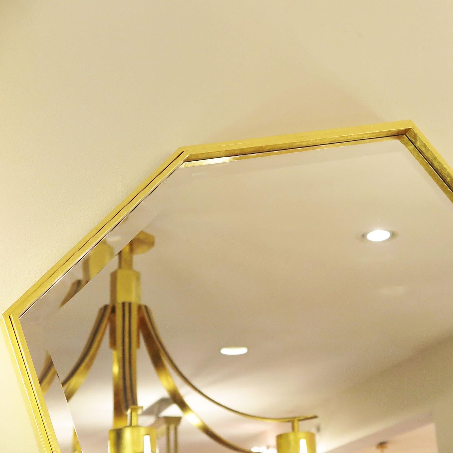 mirror for angled wall