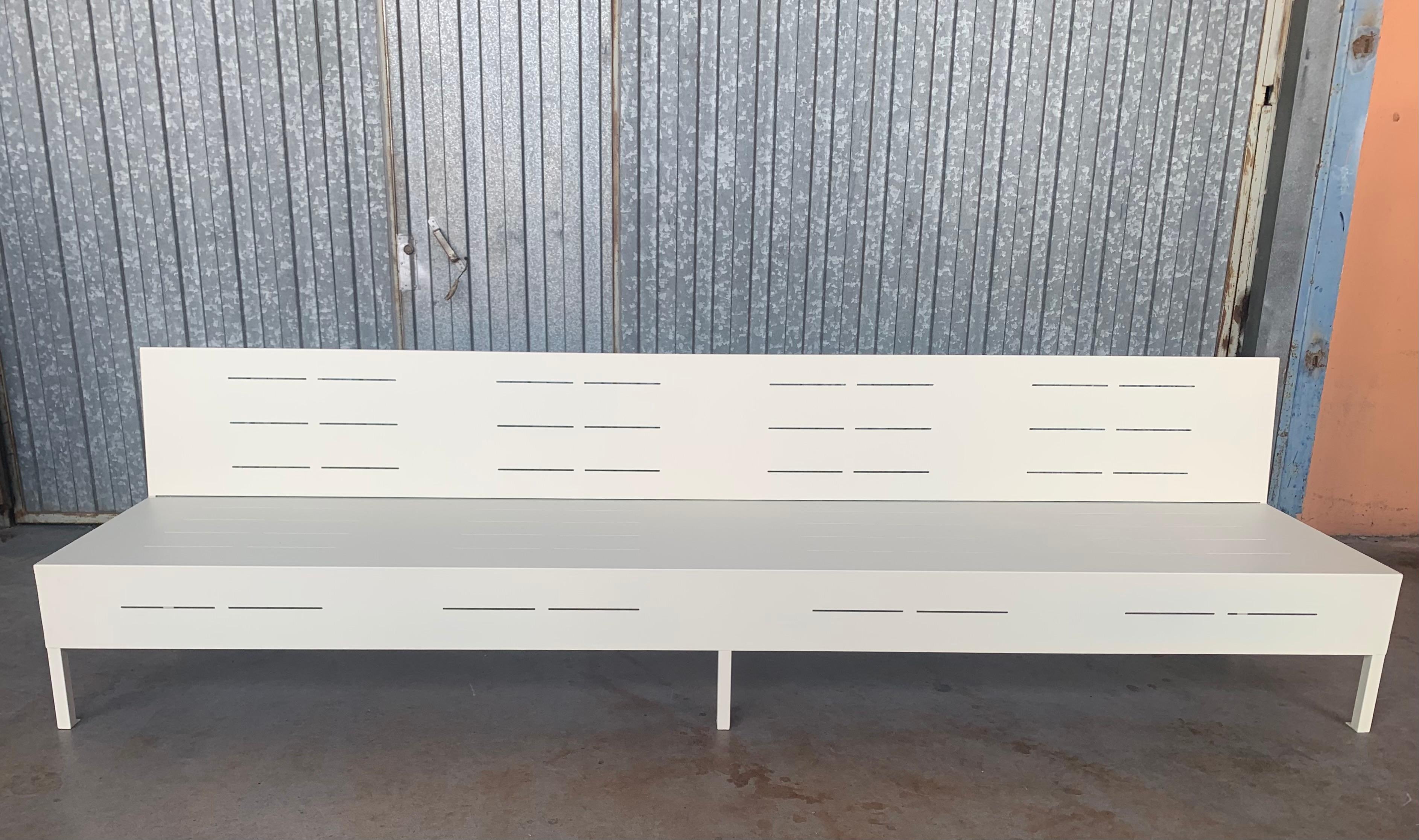 New large iron hall bench for outdoor and indoor with epoxy finished 
You can request it with anti corrosive treatment 
The bench has a holes to screw in the floor.