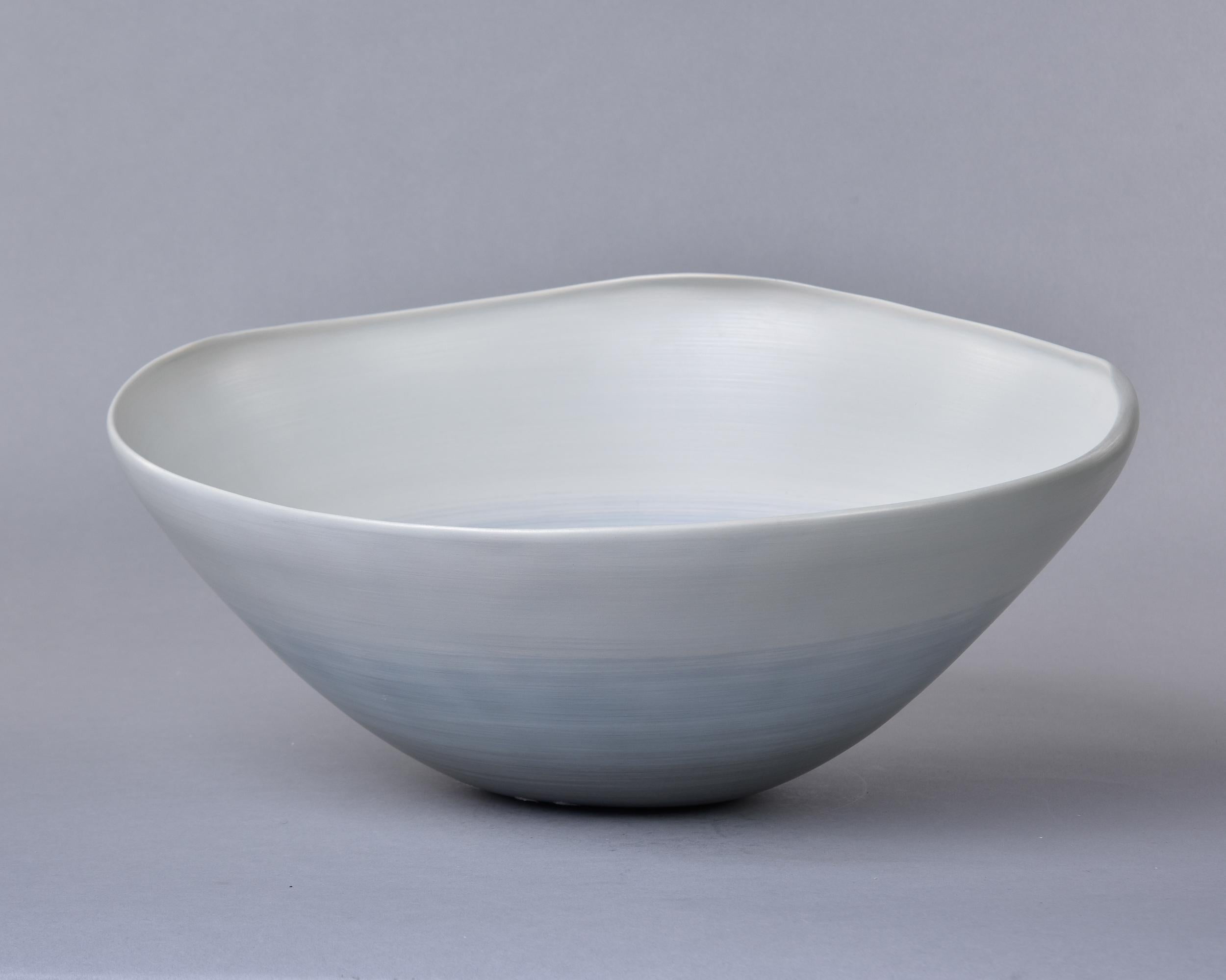 Contemporary New Large Rina Menardi Shaded Water Conchglia Bowl For Sale