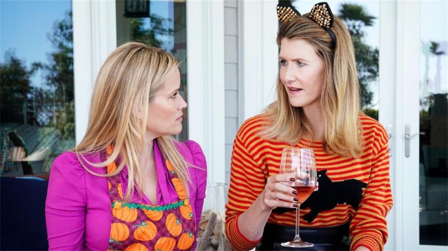 Rare  
Brand New 
Gucci 
Size : Extra Small ( but oversized)
Laura Dern AKA Renata Klein's Sweater in 'Big Little Lies'
Season 2 Episode 4 