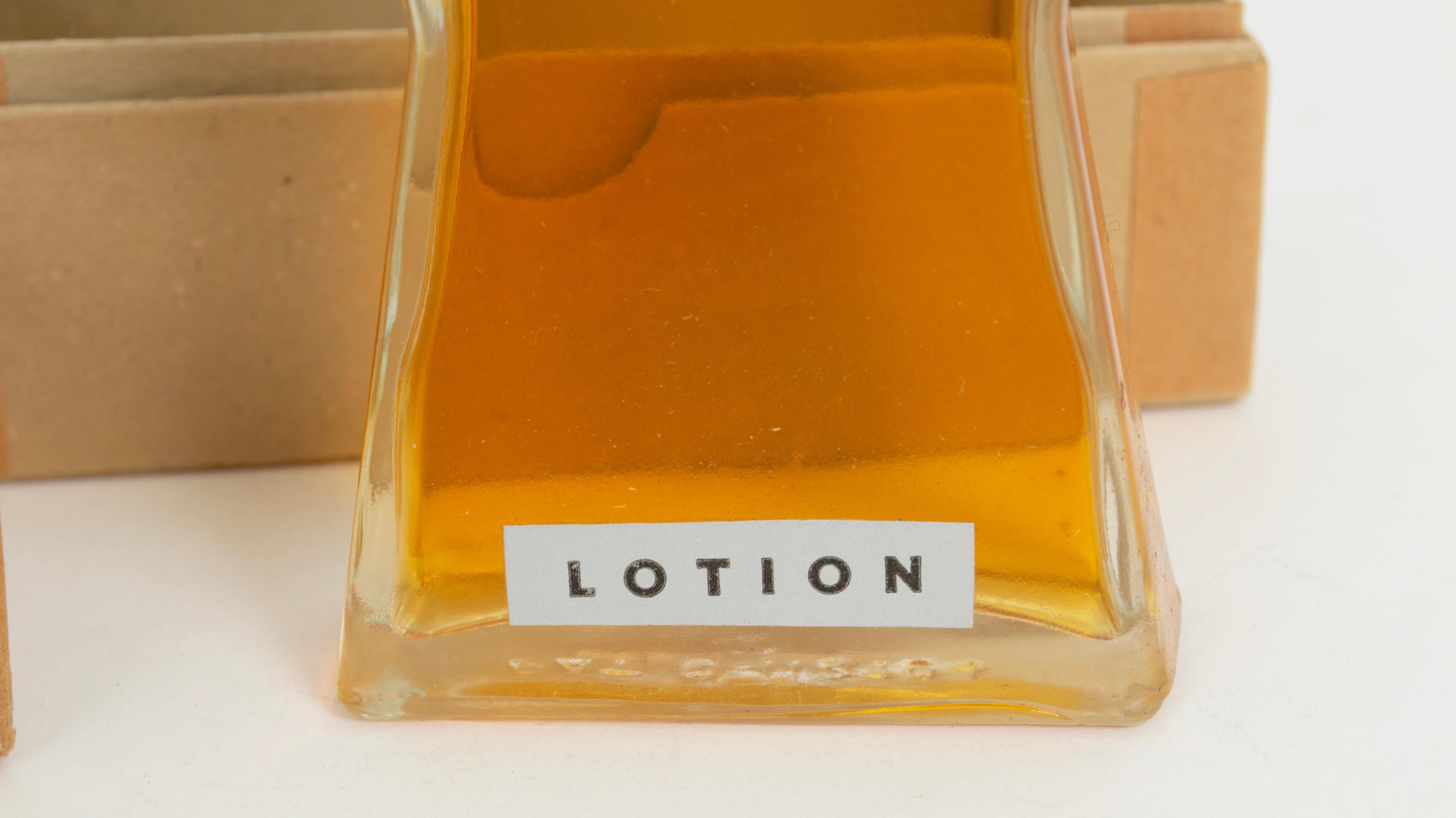 Nuovo profumo Le Clairac Forbidden Love in un raro flacone di vetro Deco - Parigi, 1934 in vendita 1