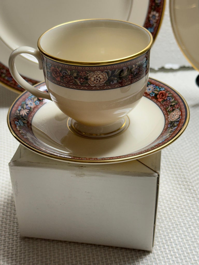 LENOX AUTUMN CHINA PRESIDENTIAL Lenox Presidential