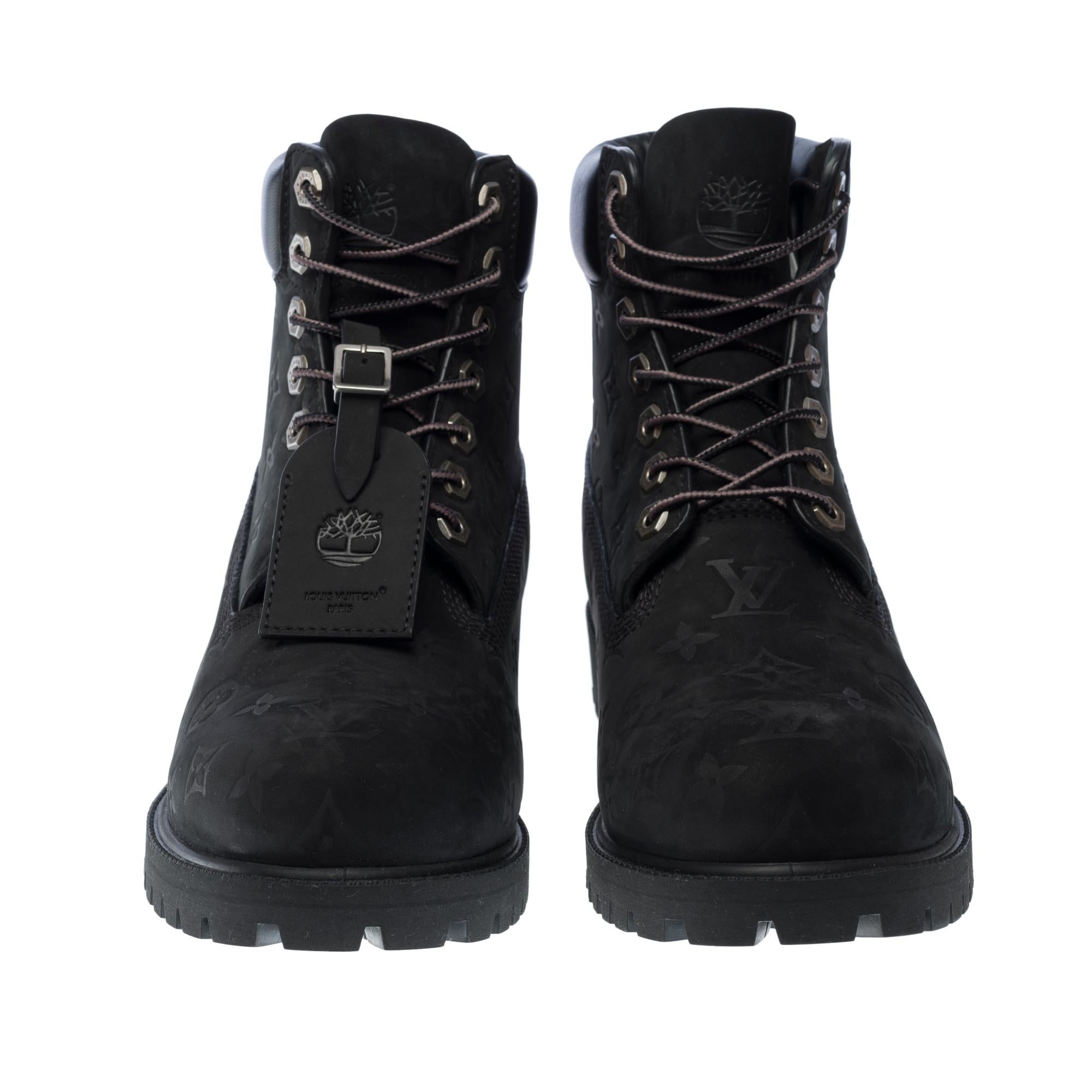 New Limited edition LV x Timberland ankle boot in black Monogram nubuck leather In New Condition For Sale In Paris, IDF