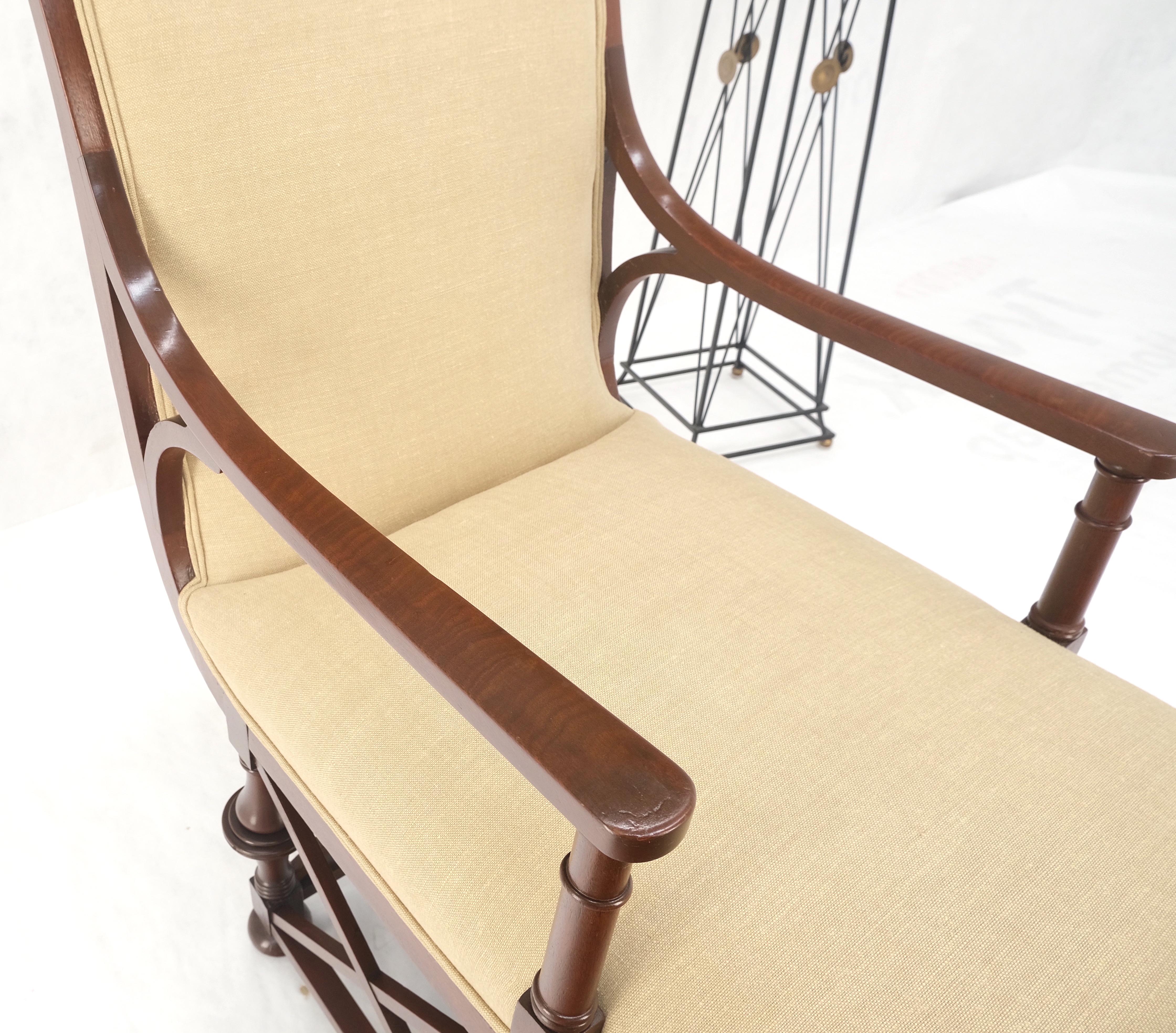 New Linen Upholstery Carved Mahogany Federal Style Chaise Lounge Chair MINT! For Sale 3