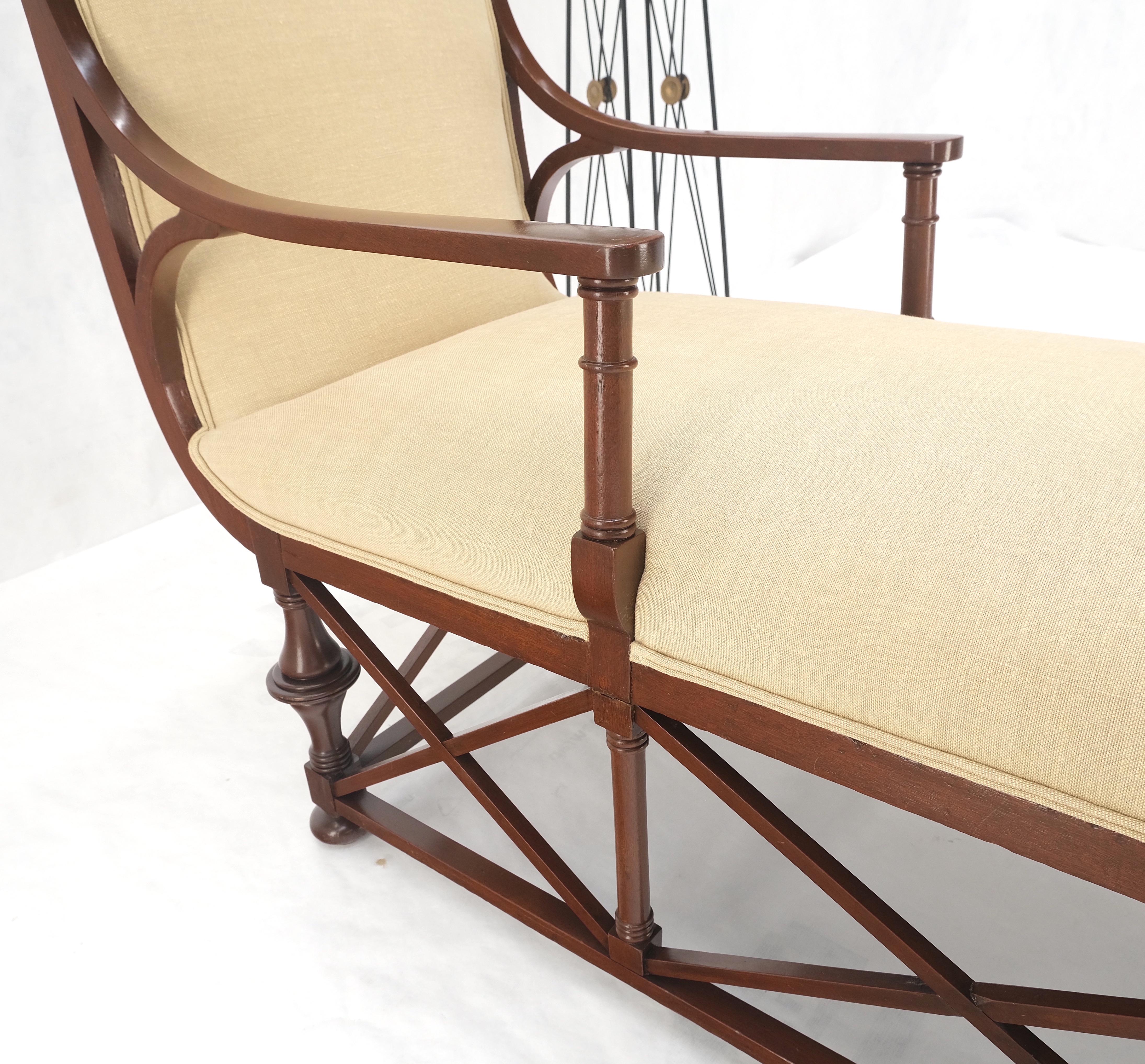20th Century New Linen Upholstery Carved Mahogany Federal Style Chaise Lounge Chair MINT! For Sale