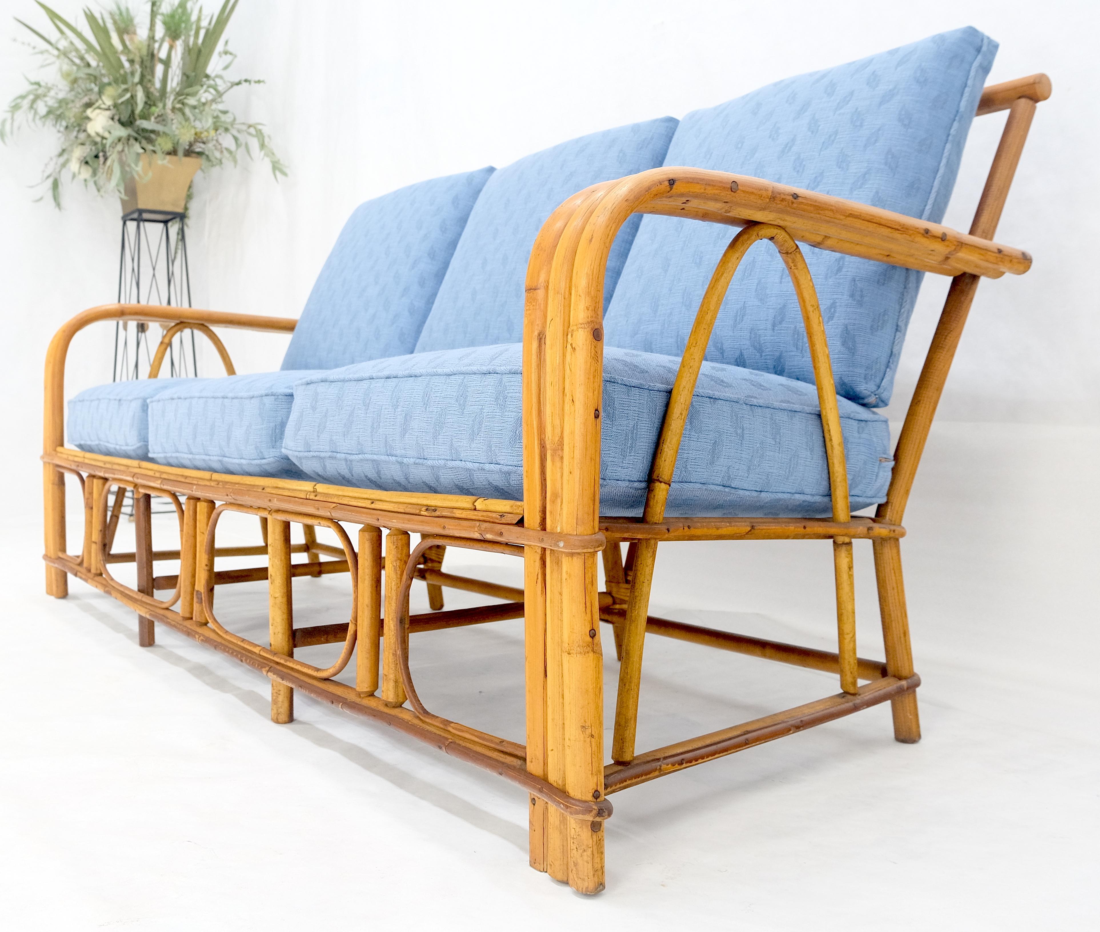 ¡Nuevo Sofá de tres plazas tapizado en lino Sofá de bambú y par de sillones MINT! en venta 2