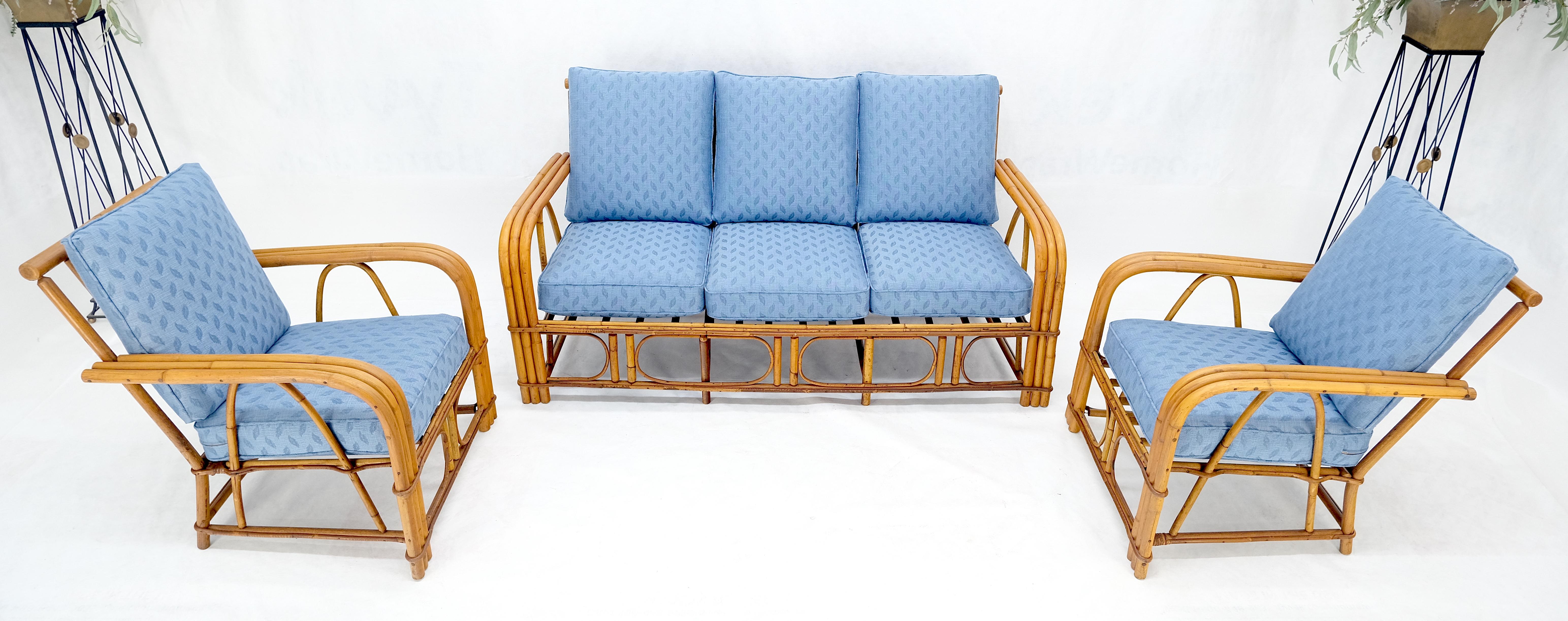 ¡Nuevo Sofá de tres plazas tapizado en lino Sofá de bambú y par de sillones MINT! Lacado en venta
