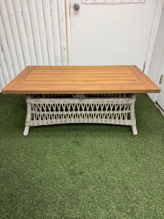 New Lloyd Flanders Mackinac Woven Vinyl Cocktail Table with Teak Top