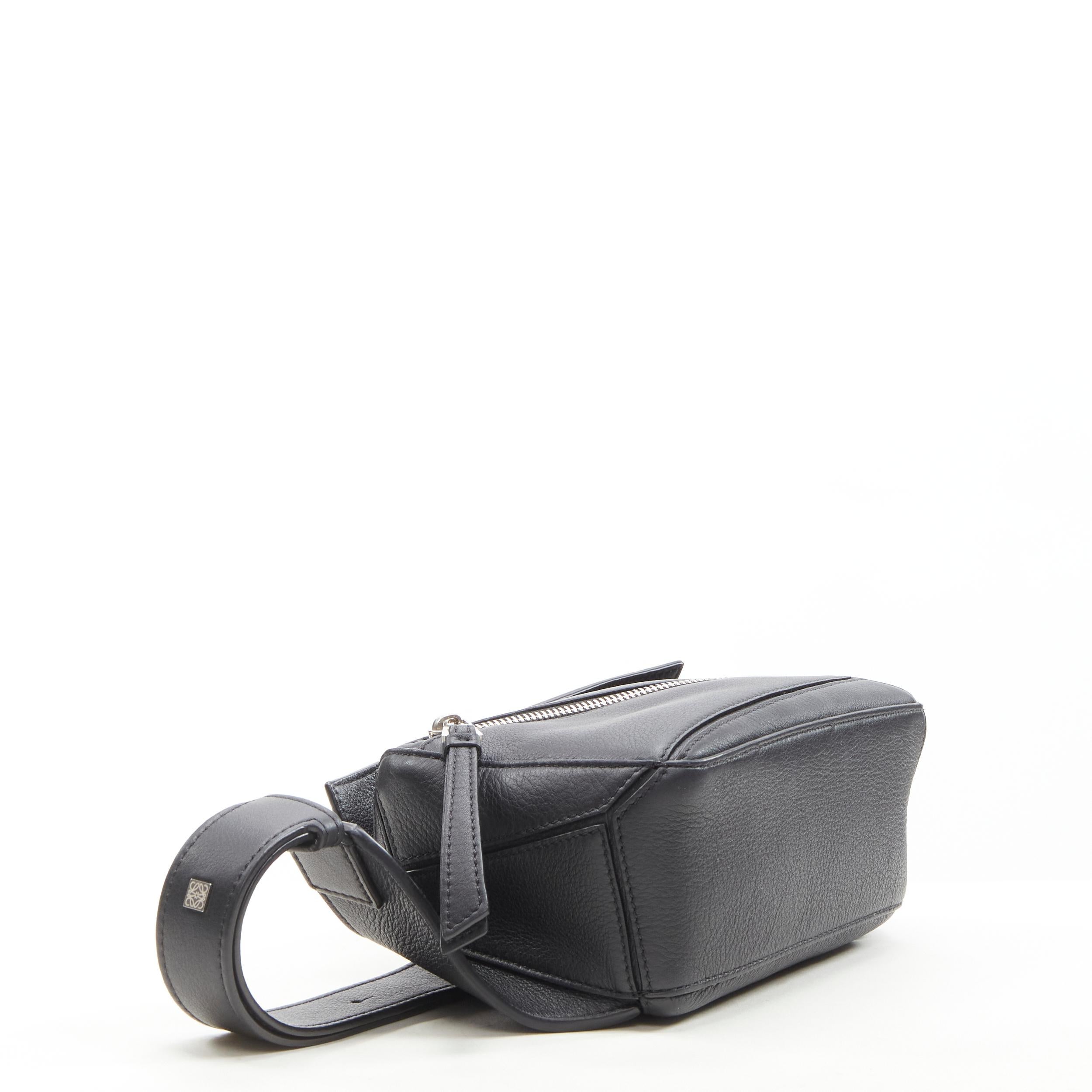new LOEWE JW ANDERSON 2022 Puzzle black leather mini belt bag 1