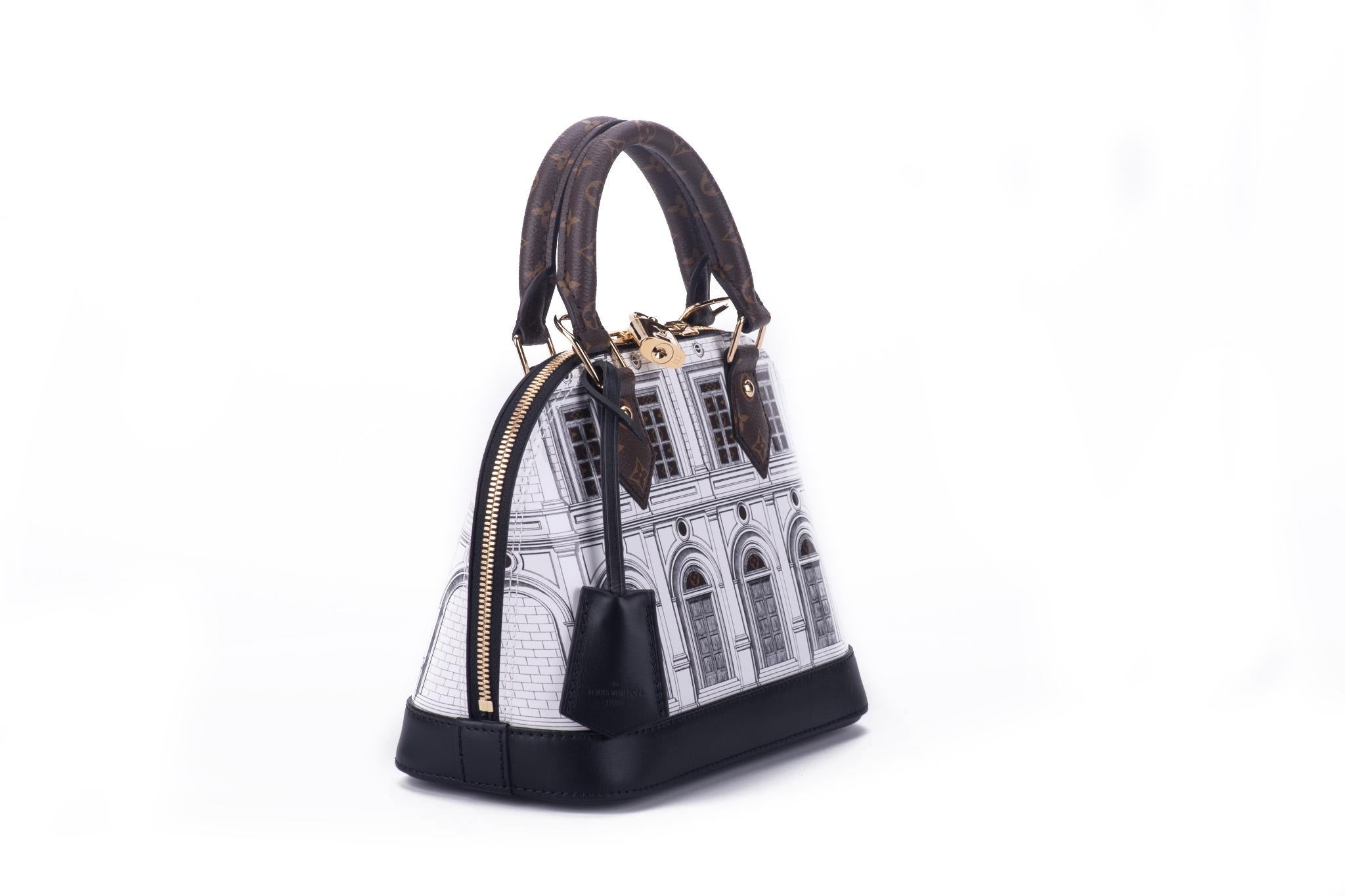 Louis Vuitton Alma Fornasetti Limited Edition Tasche von Louis Vuitton mit Schachtel im Zustand „Neu“ in West Hollywood, CA