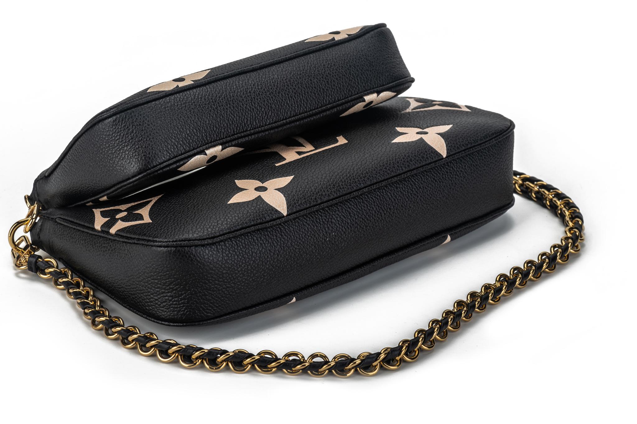 New Louis Vuitton Black Leather Multi Pochette Bag For Sale 6
