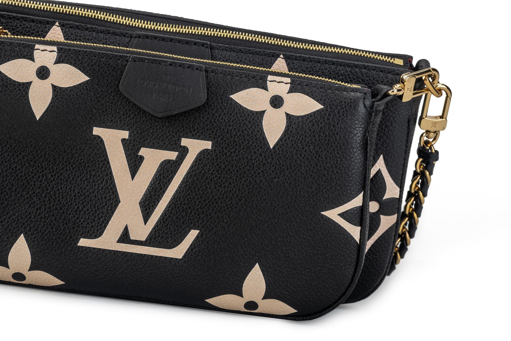New Louis Vuitton Black Leather Multi Pochette Bag For Sale 5
