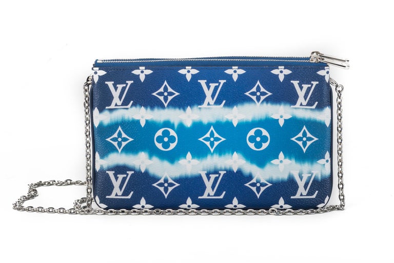 New Louis Vuitton Blue Crossbody Pochette Bag in Box For Sale 2