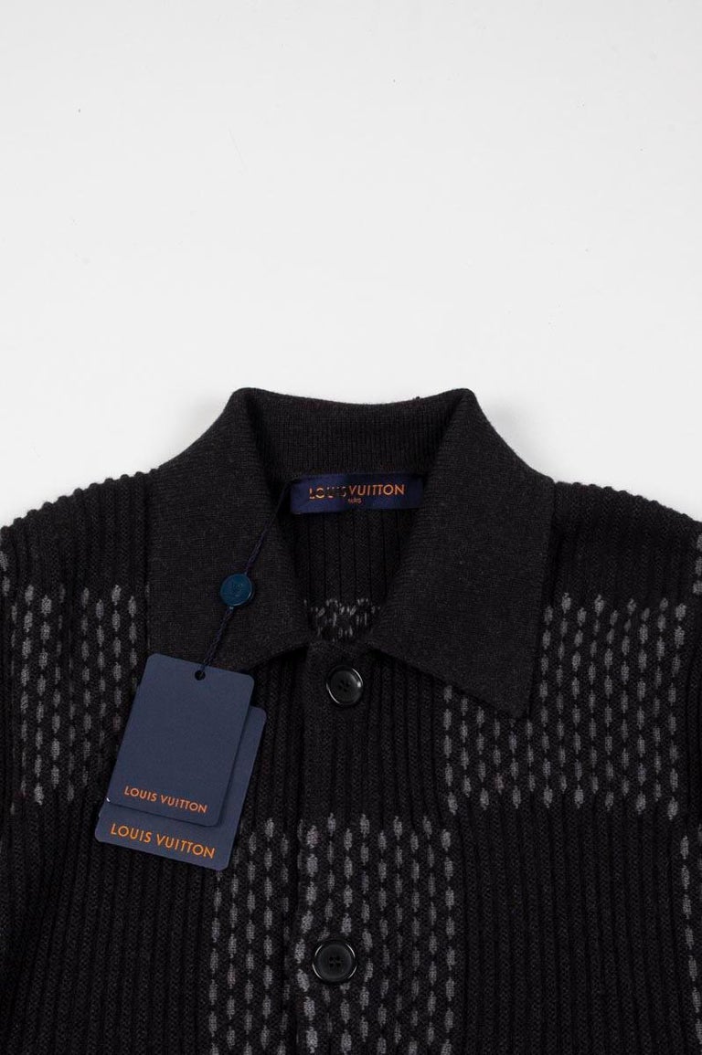 New Louis Vuitton Cardigan Wool Men Check Sweater Size XL, S216 For Sale at  1stDibs