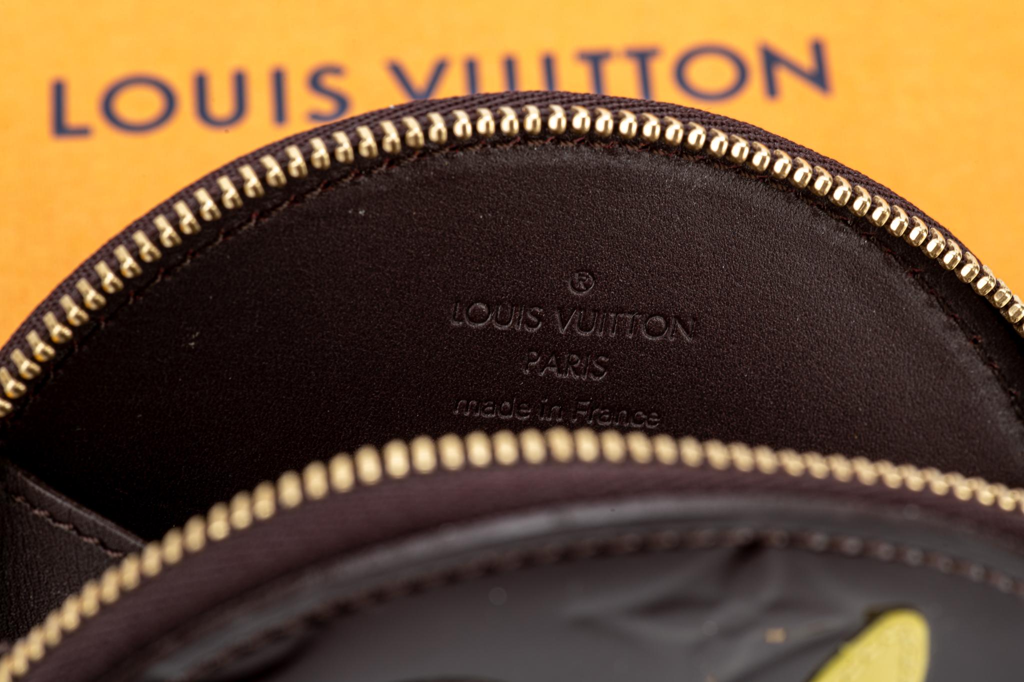 Neu Louis Vuitton Sammlerstück Eichhörnchen Münzetui im Zustand „Neu“ in West Hollywood, CA